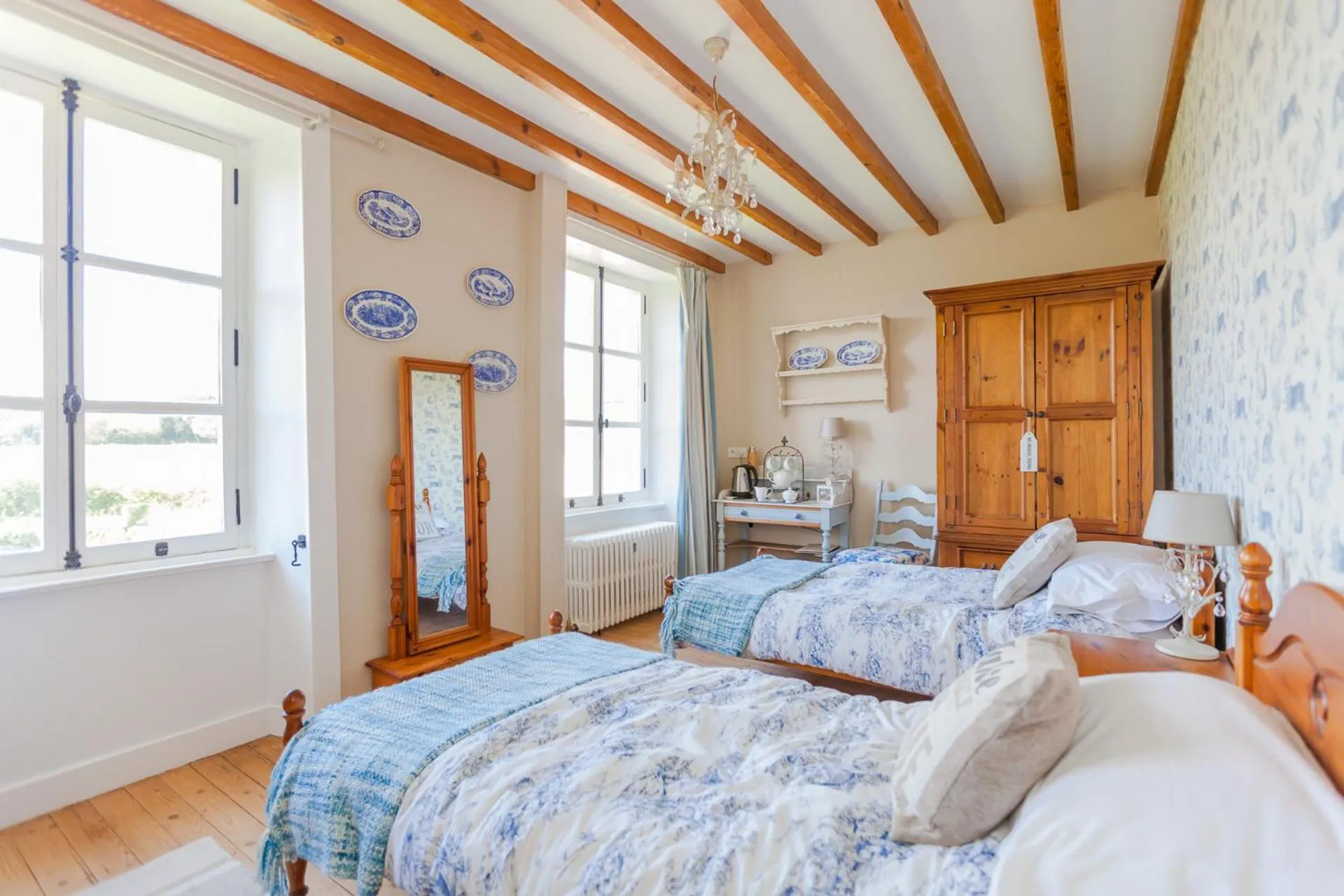 Bed in The Old Farm of Amfreville