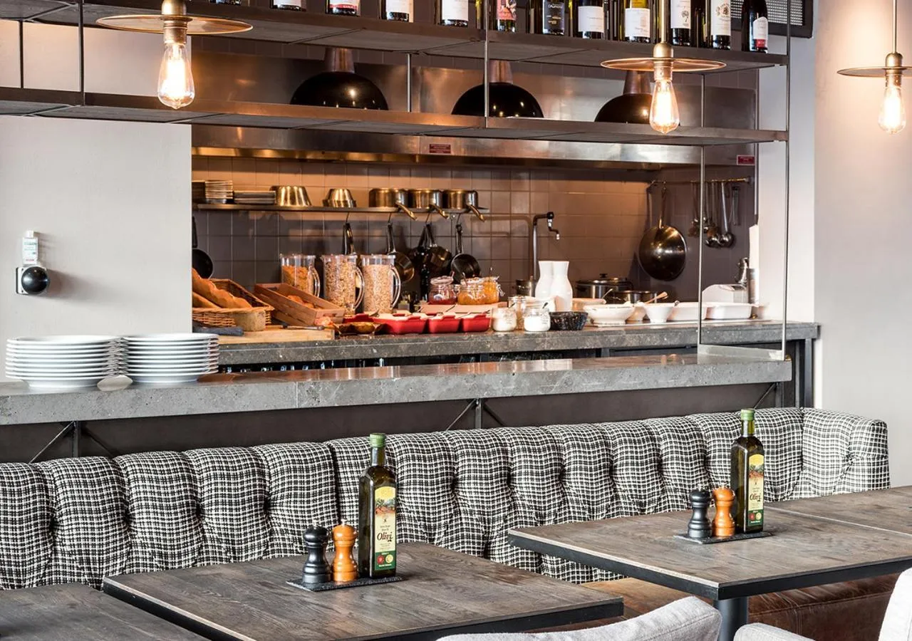 Restaurant/places to eat in Langley Hôtel Tignes 2100