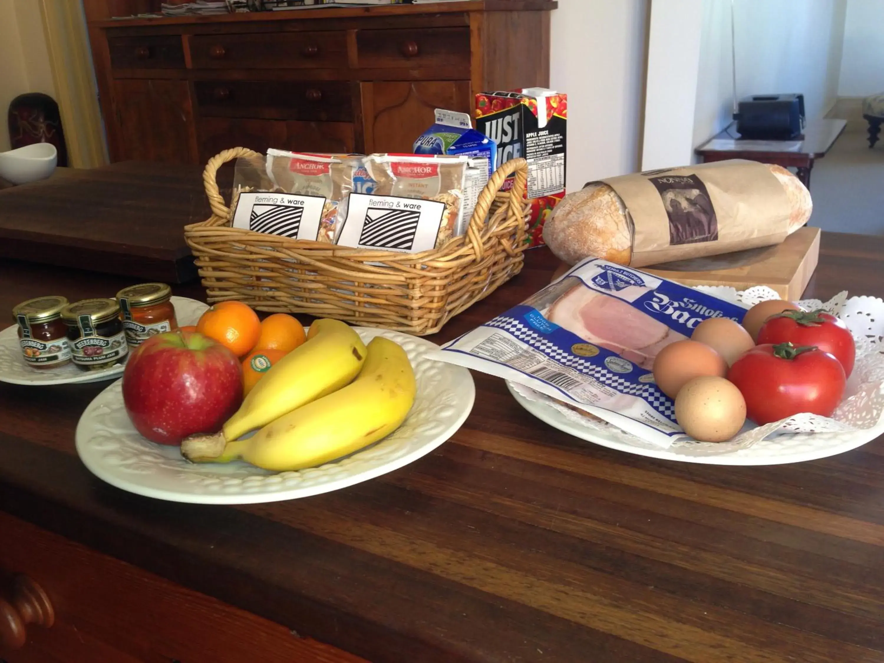 Breakfast in Buxton Manor Breakfast in Buxton Manor