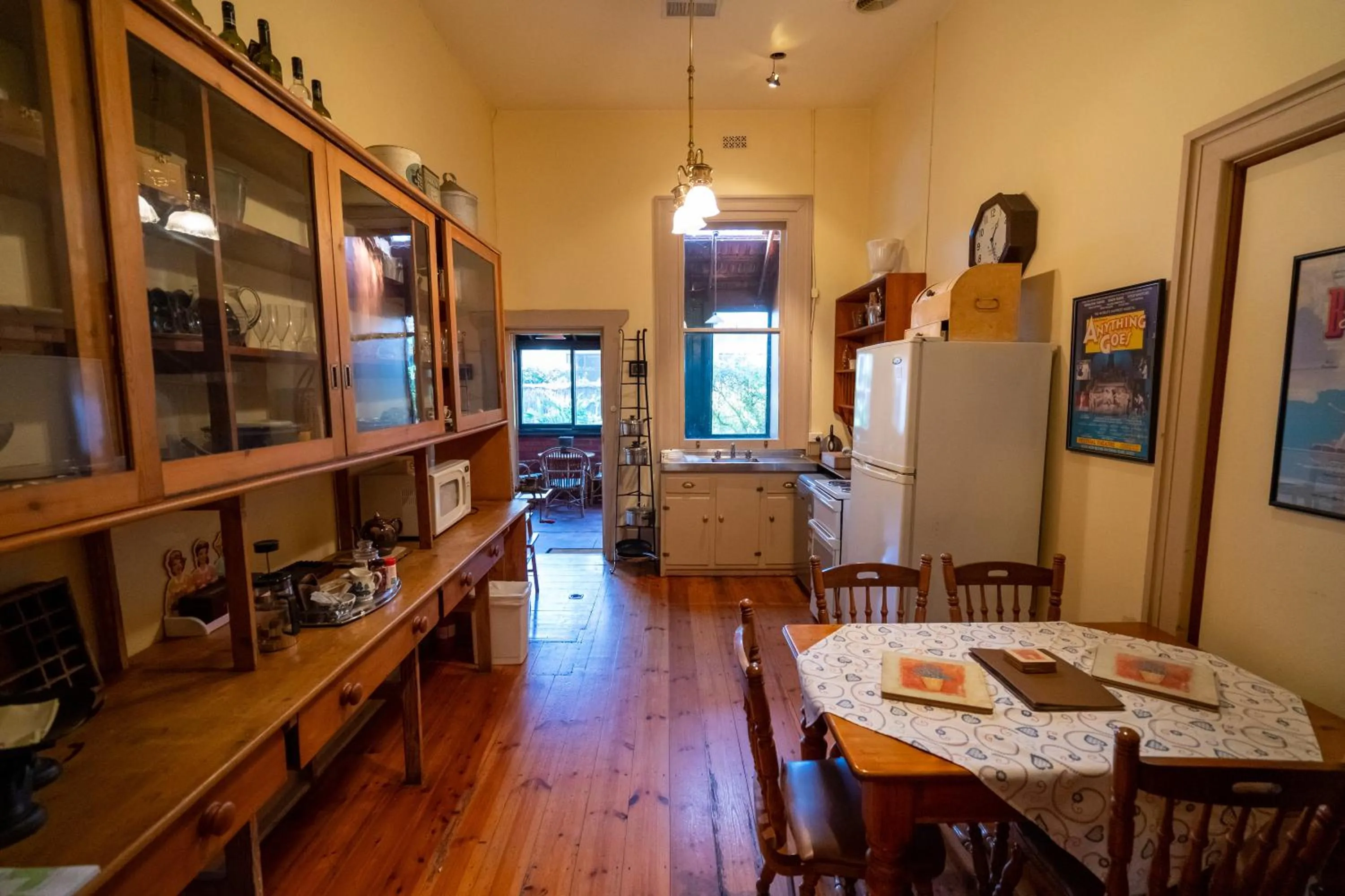 Kitchen or kitchenette in Buxton Manor