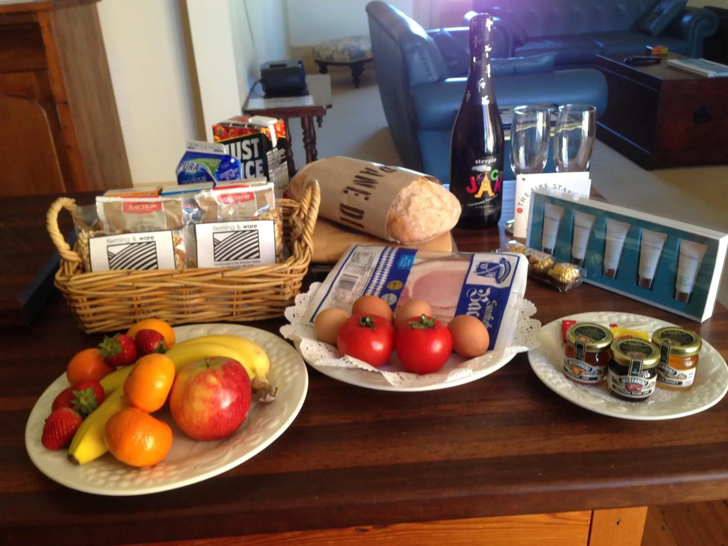 Food in Buxton Manor Food in Buxton Manor