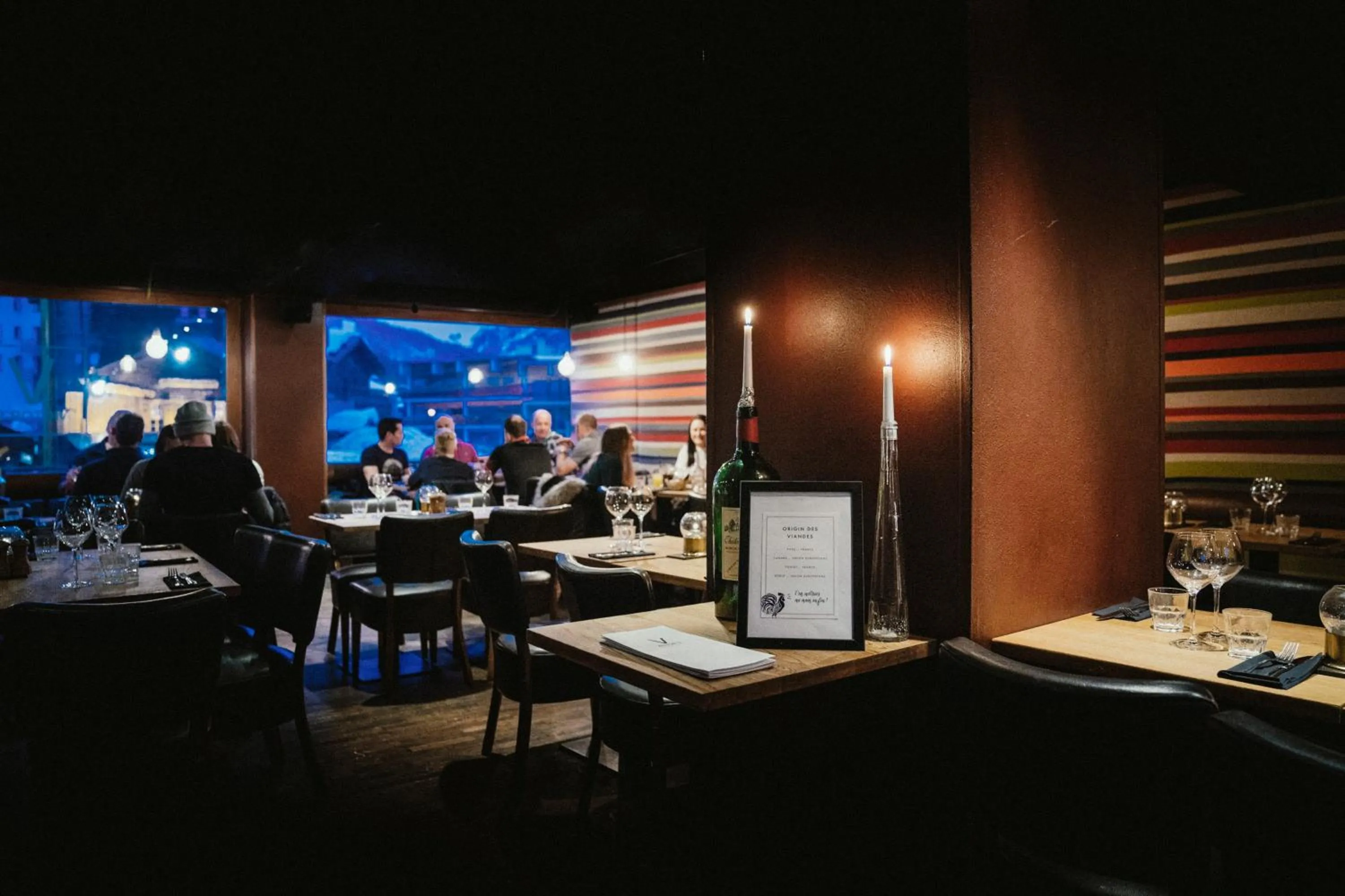 Restaurant/places to eat in Langley Hôtel Victors