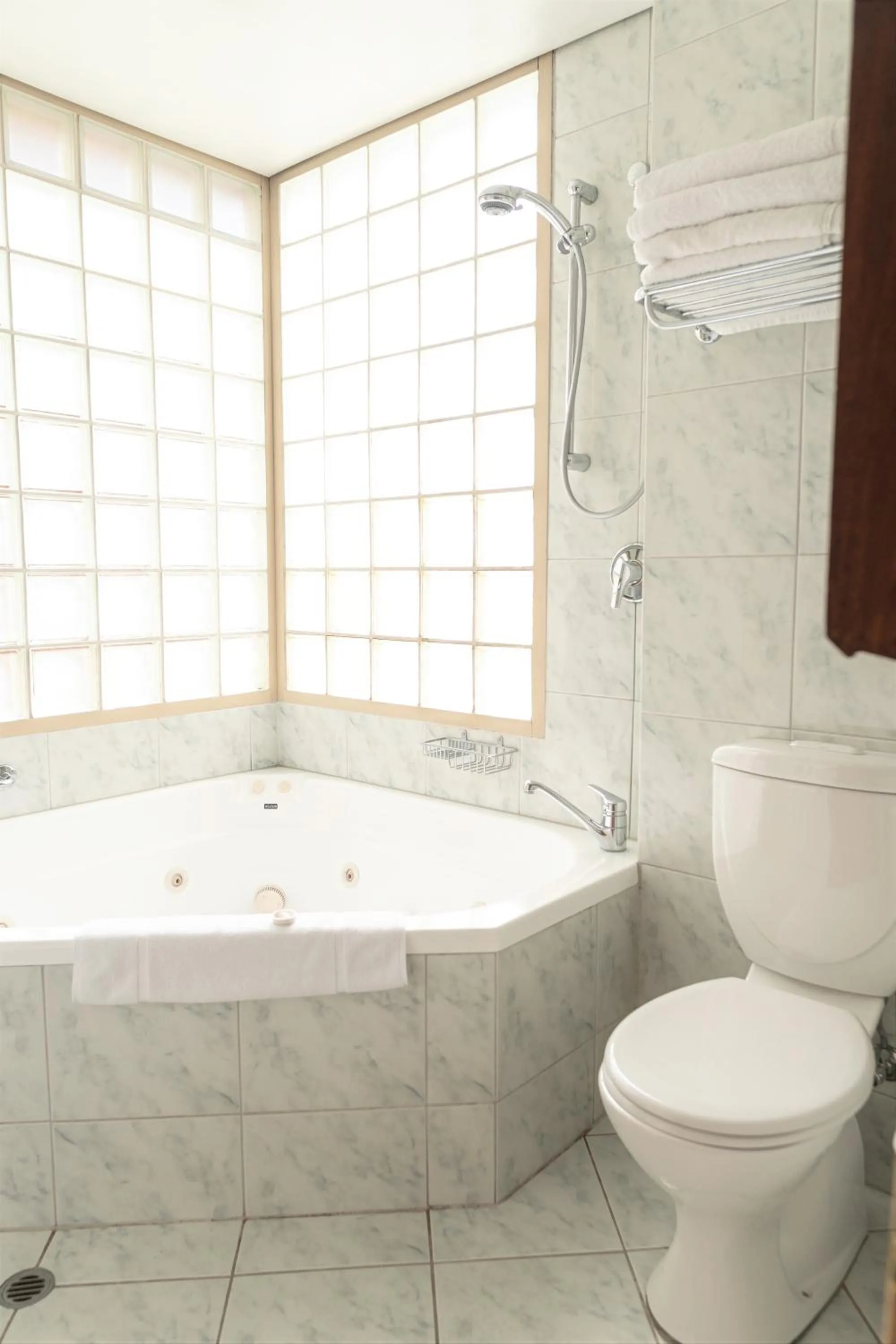 Hot Tub in Fire Station Inn