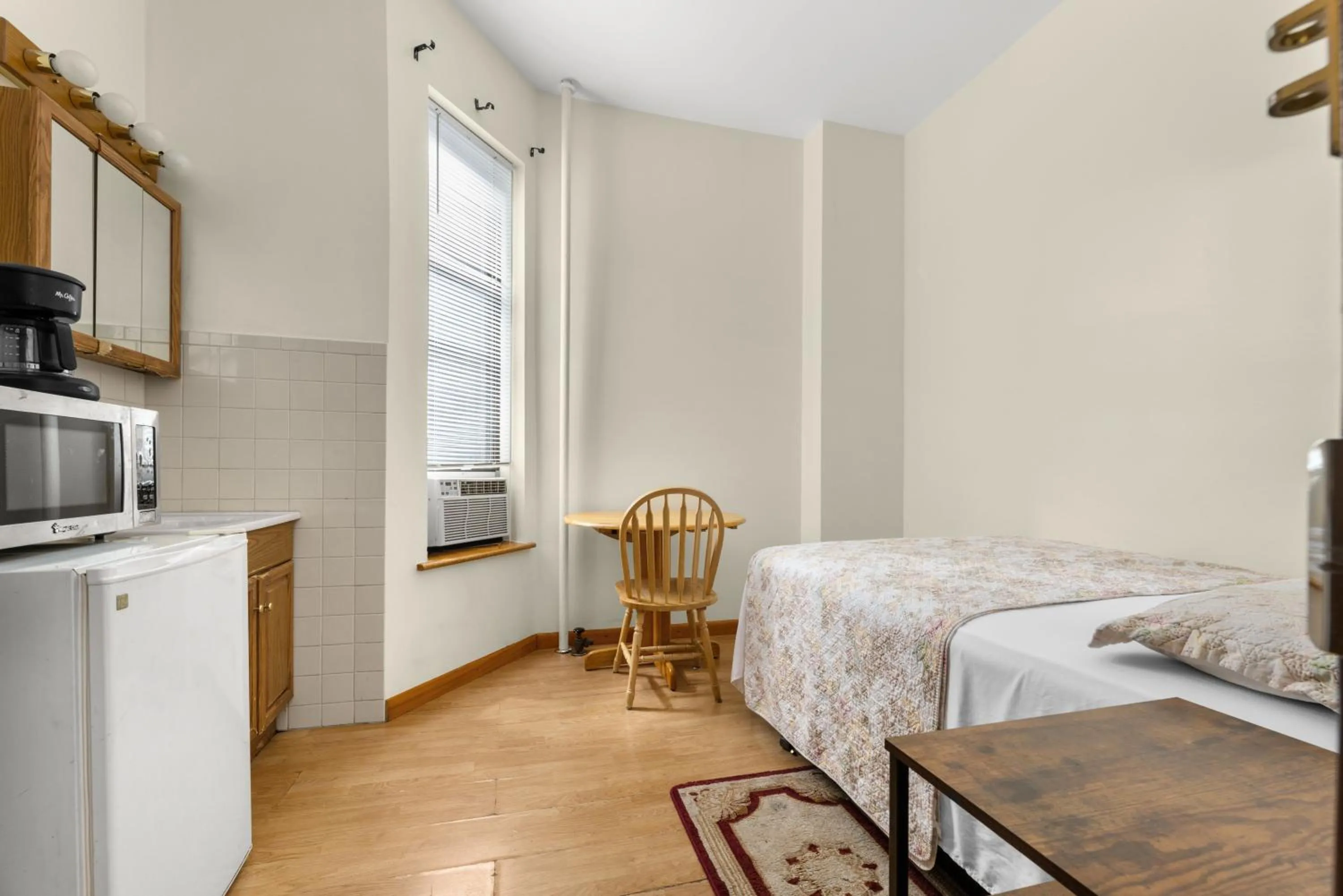 Bed in West 30th Street Guest House