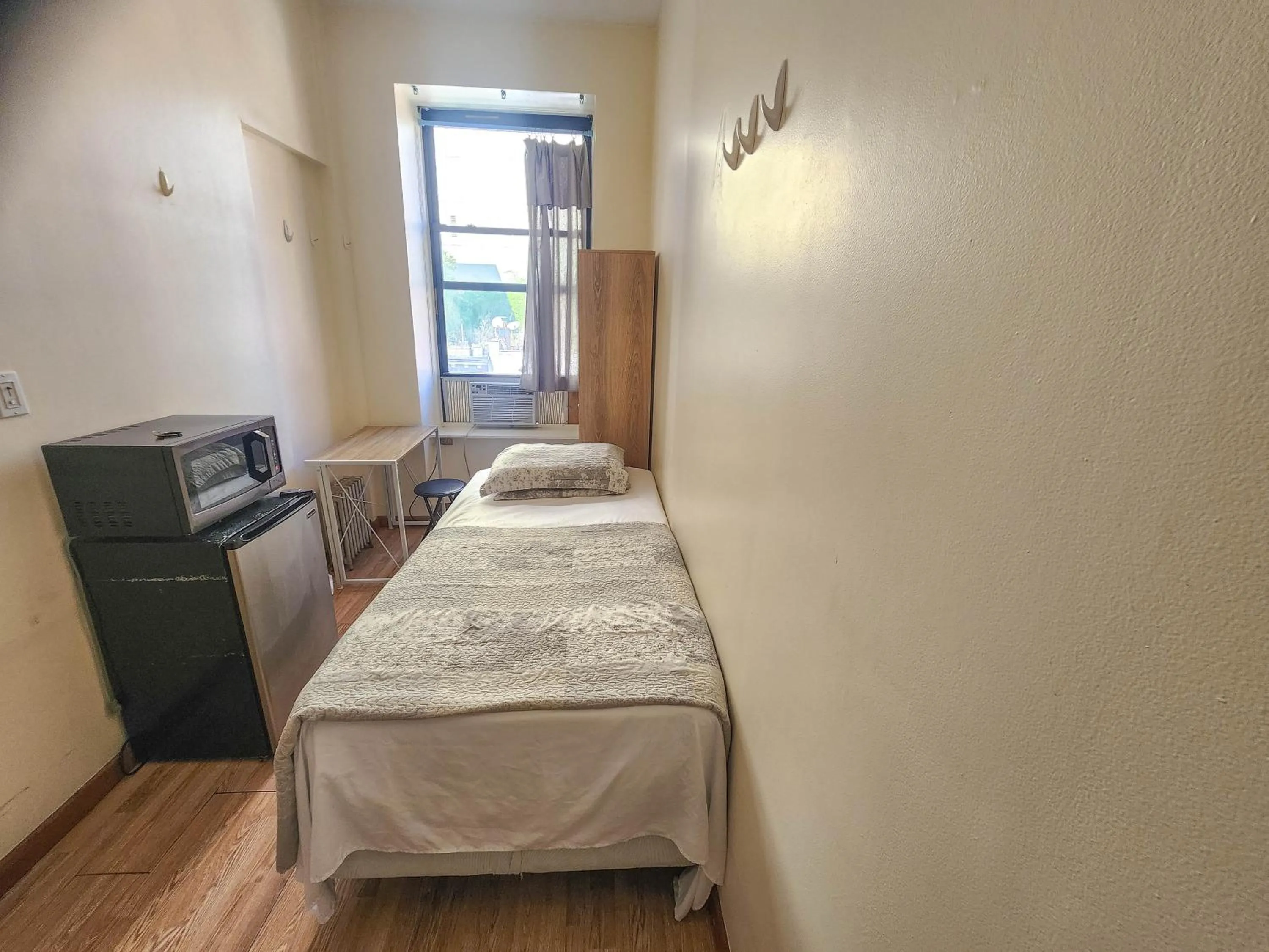 West 30th Street Guest House