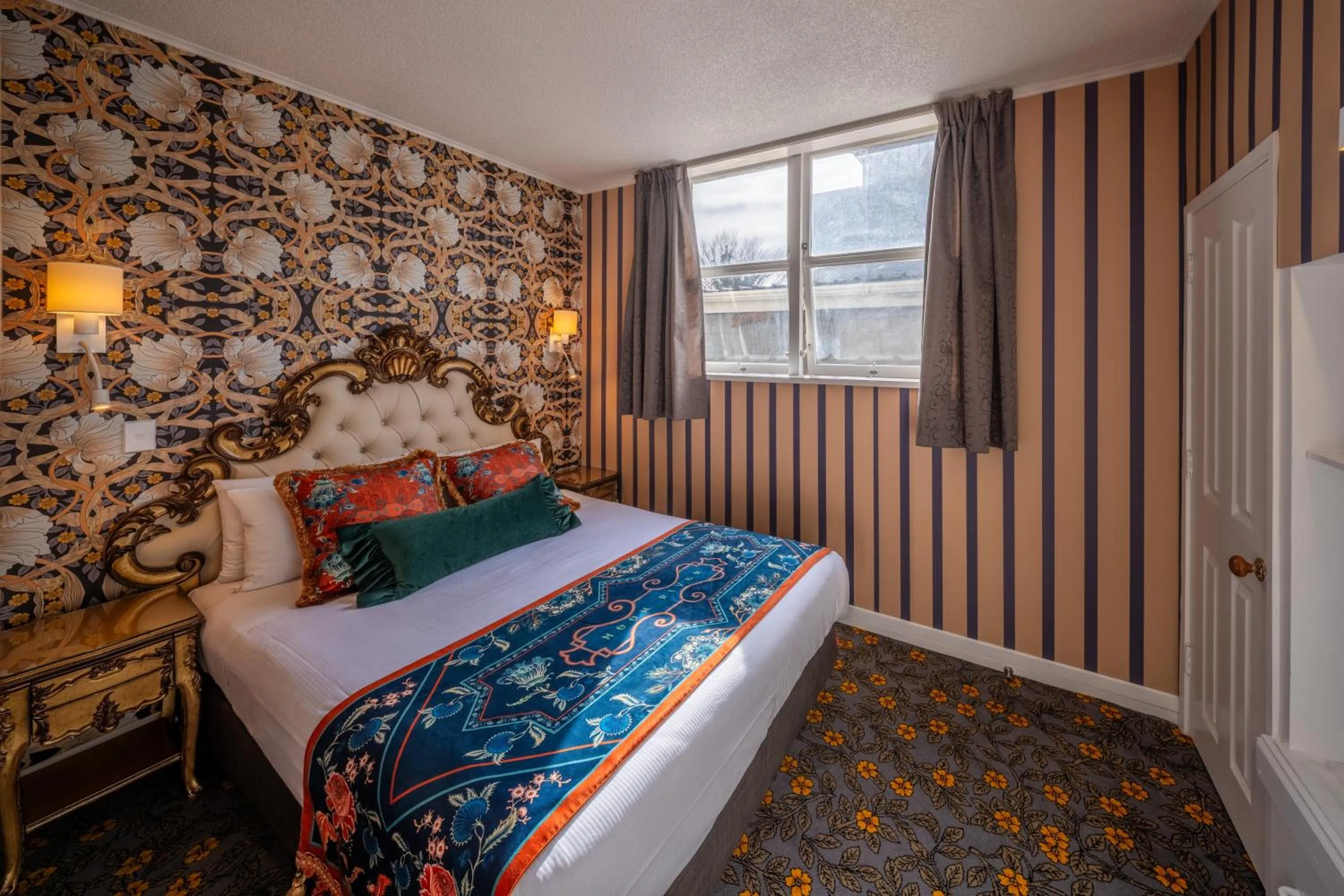 Bed in Prince's Gate Hotel