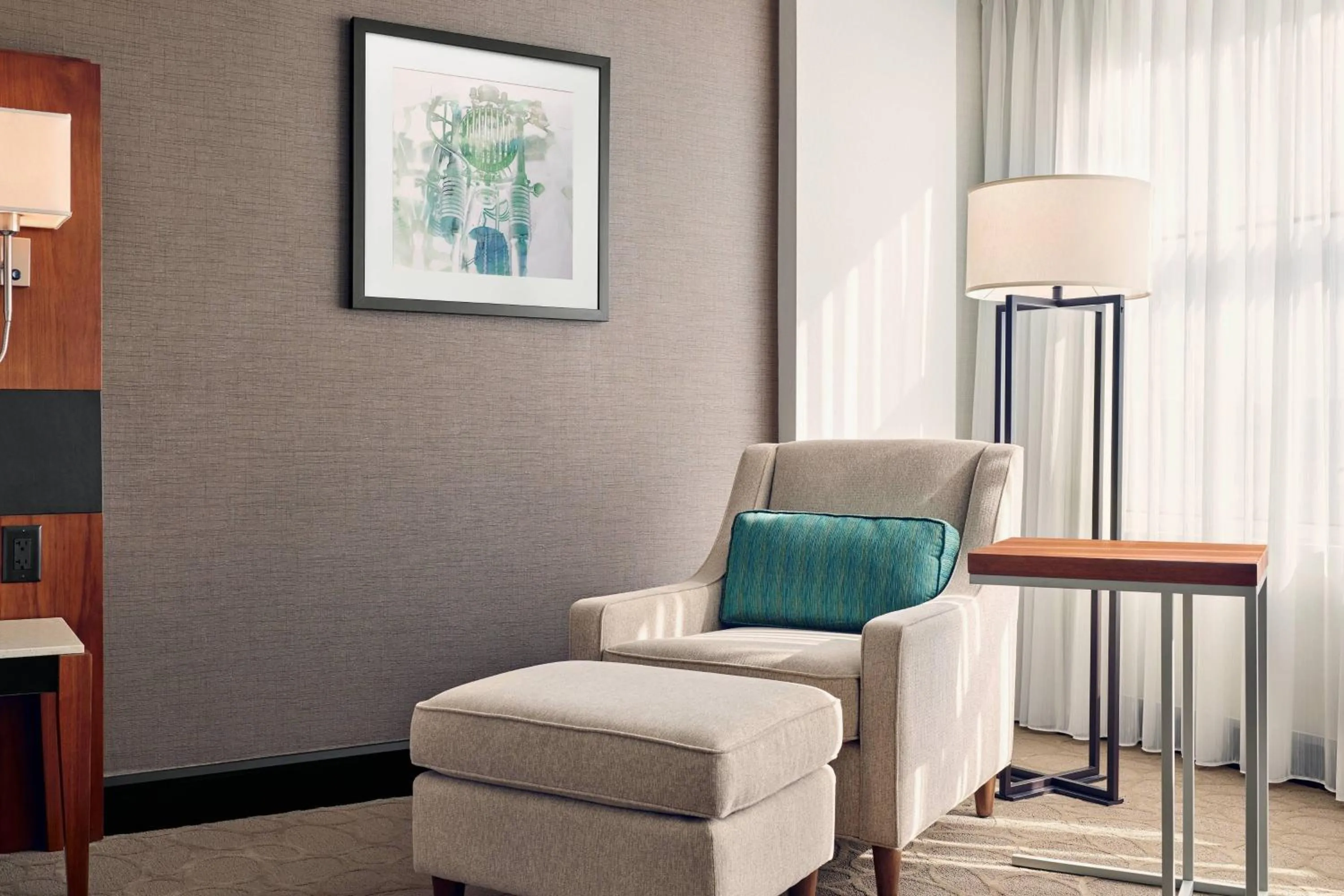 Photo of the whole room in Delta Hotels by Marriott Milwaukee Northwest