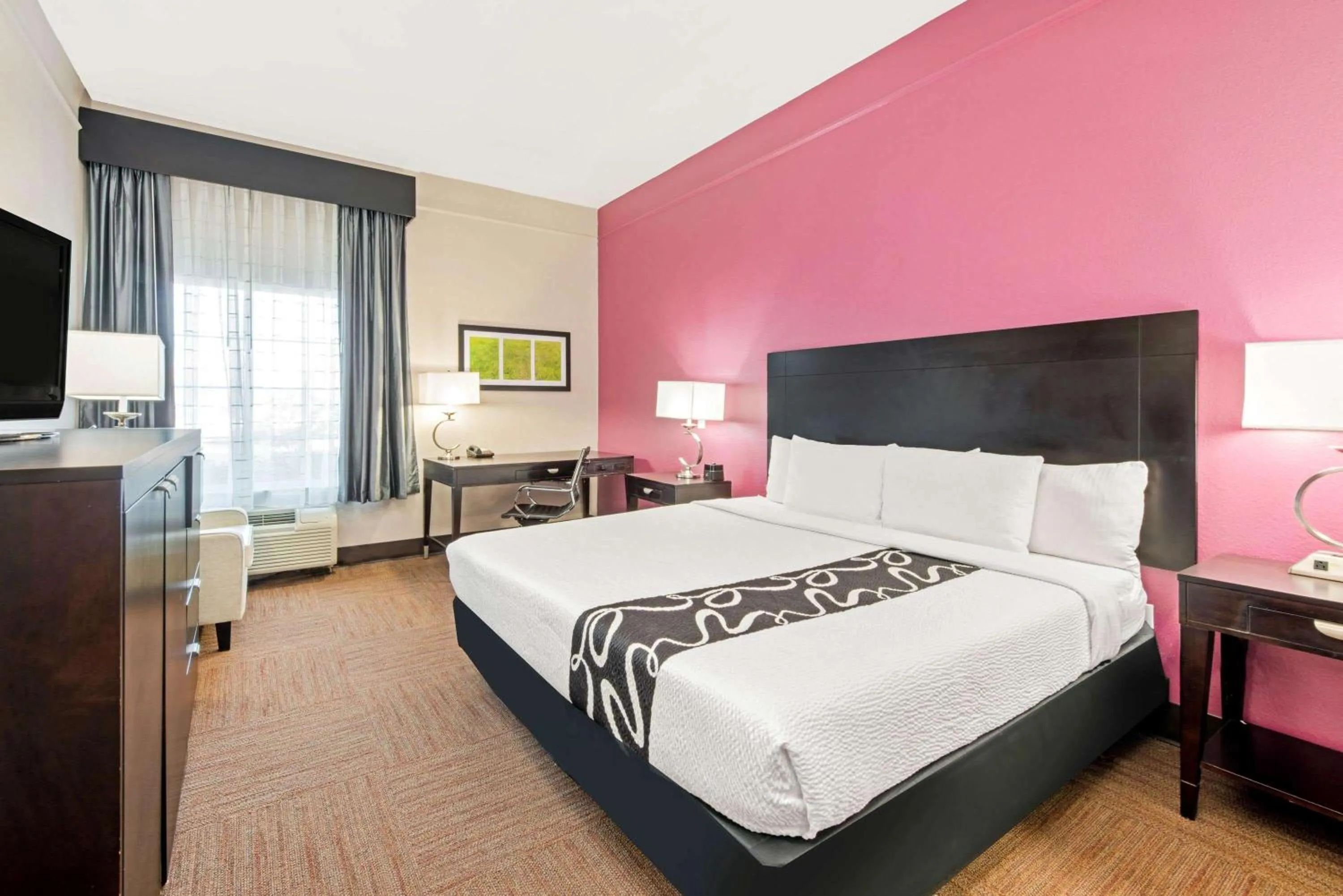 Bed in La Quinta by Wyndham Winnie