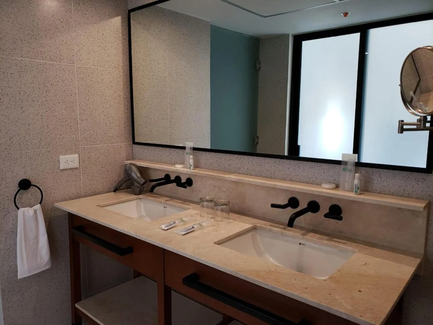 Photo of the whole room in Mex Hoteles