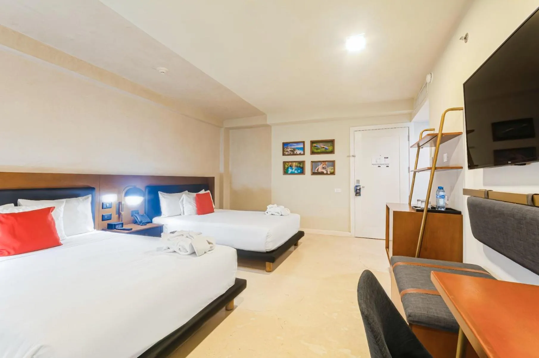 Decorative detail, Bed in Mex Hoteles