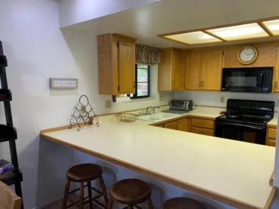 Property building in Rr-interlaken 13