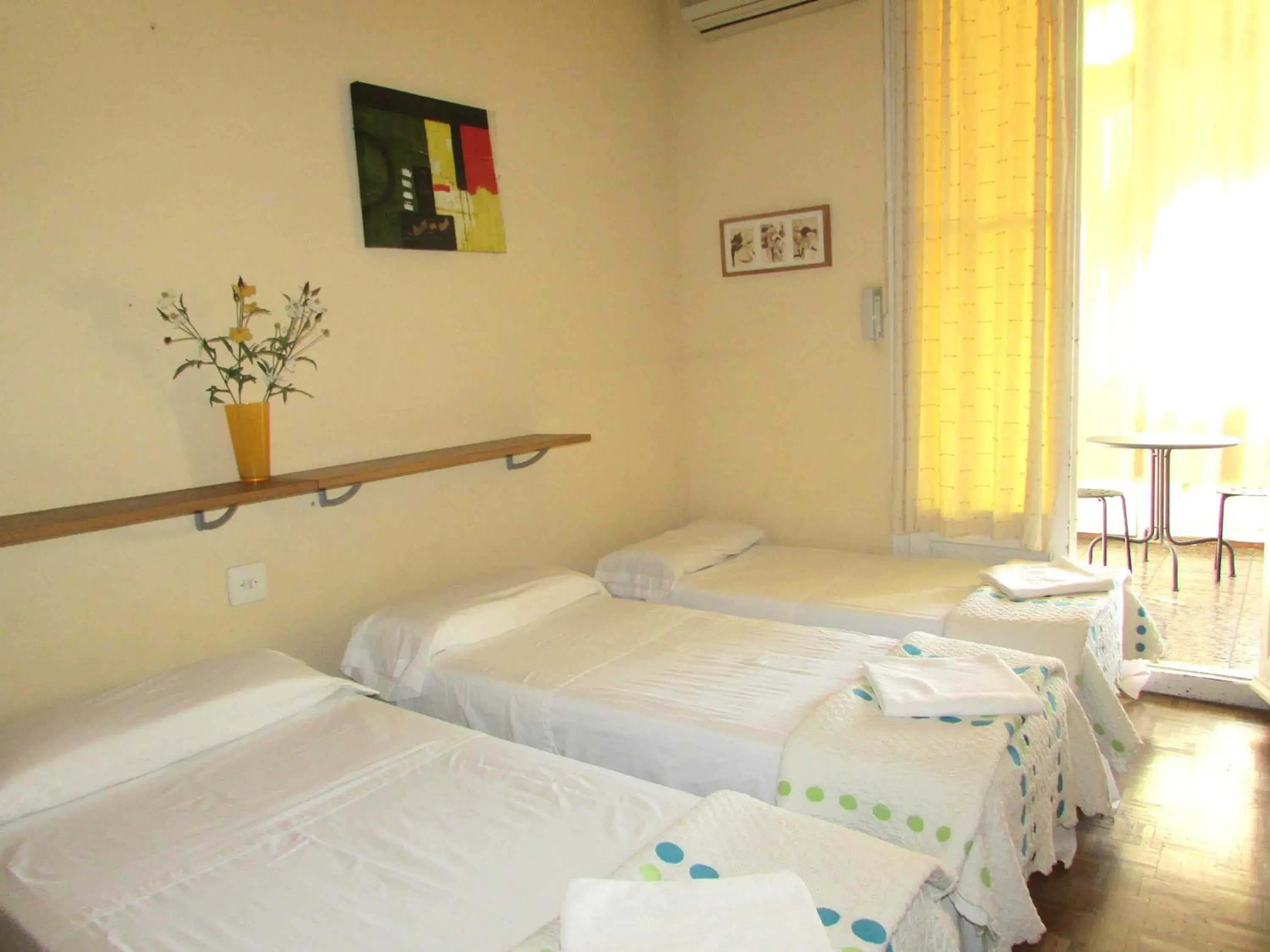 Triple Room with Terrace in Hostal Lima Triple Room with Terrace in Hostal Lima