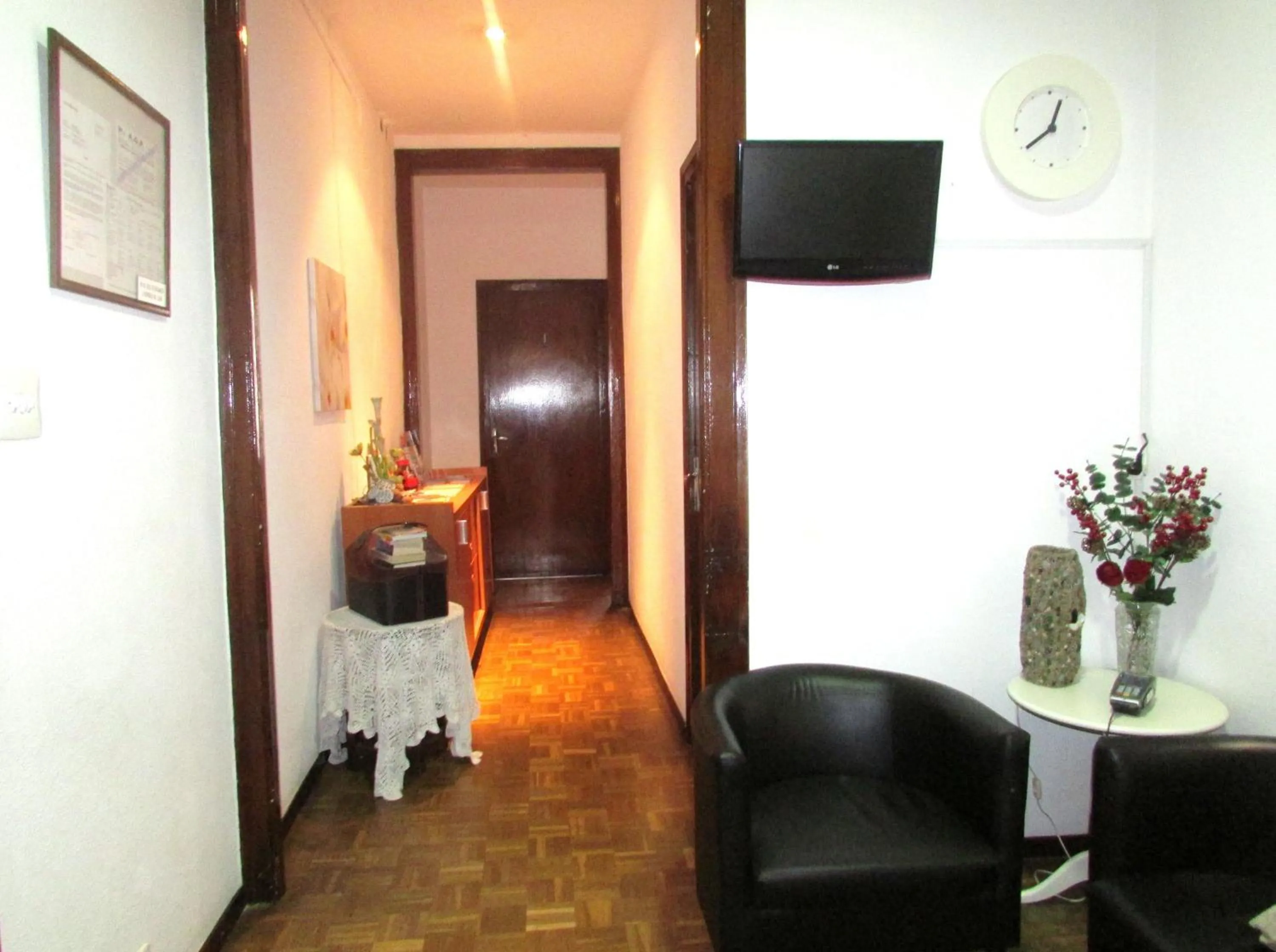 TV and multimedia in Hostal Lima
