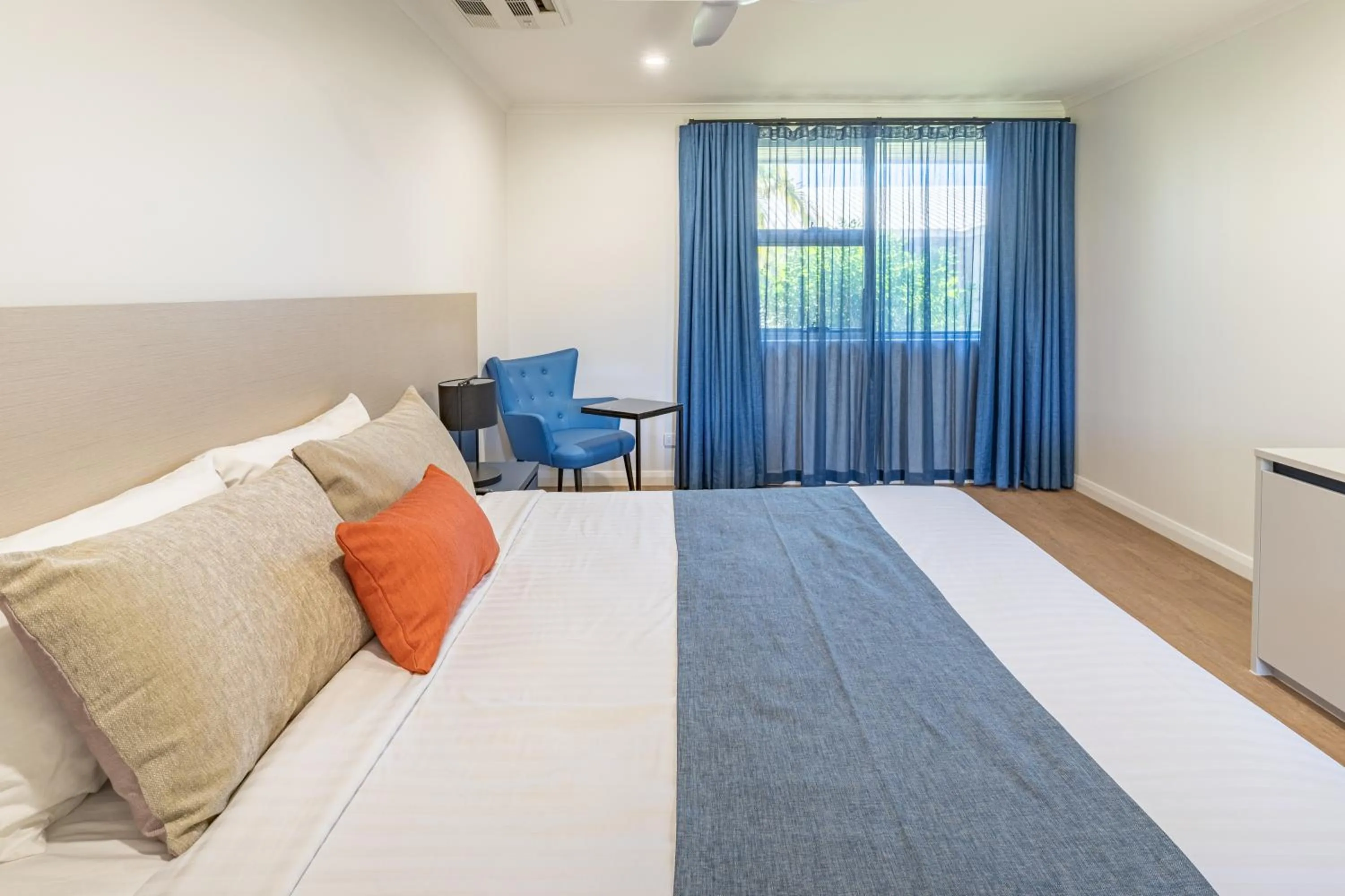 Bed in Best Western Cambridge Hotel Kununurra