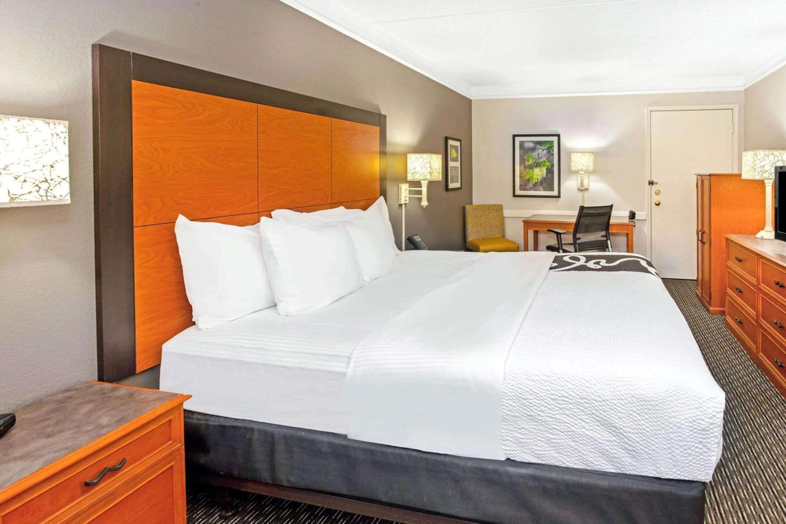 Photo of the whole room in La Quinta Inn by Wyndham Wichita Falls Event Center North