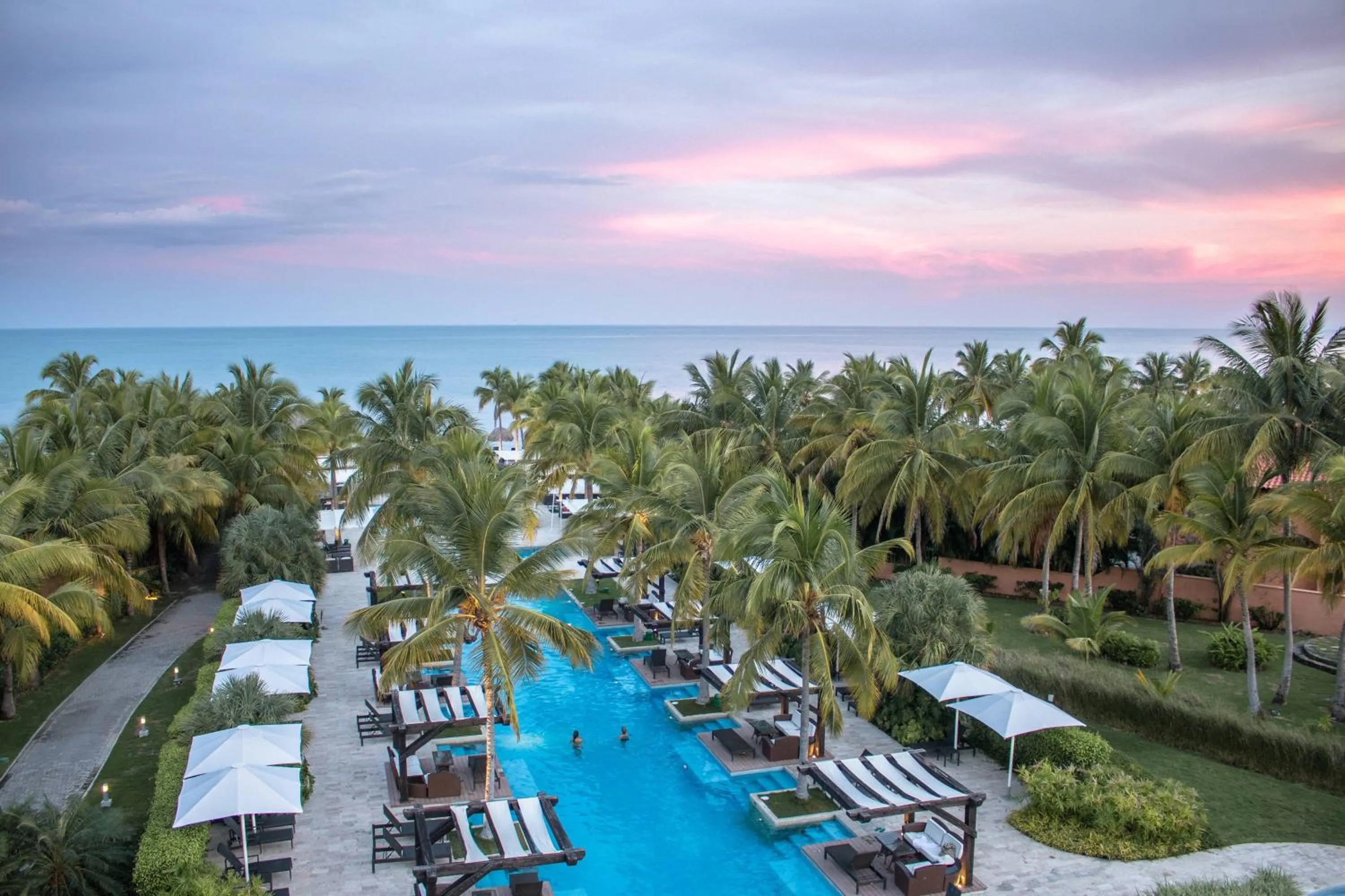Swimming pool in The Buenaventura Golf & Beach Resort, Autograph Collection