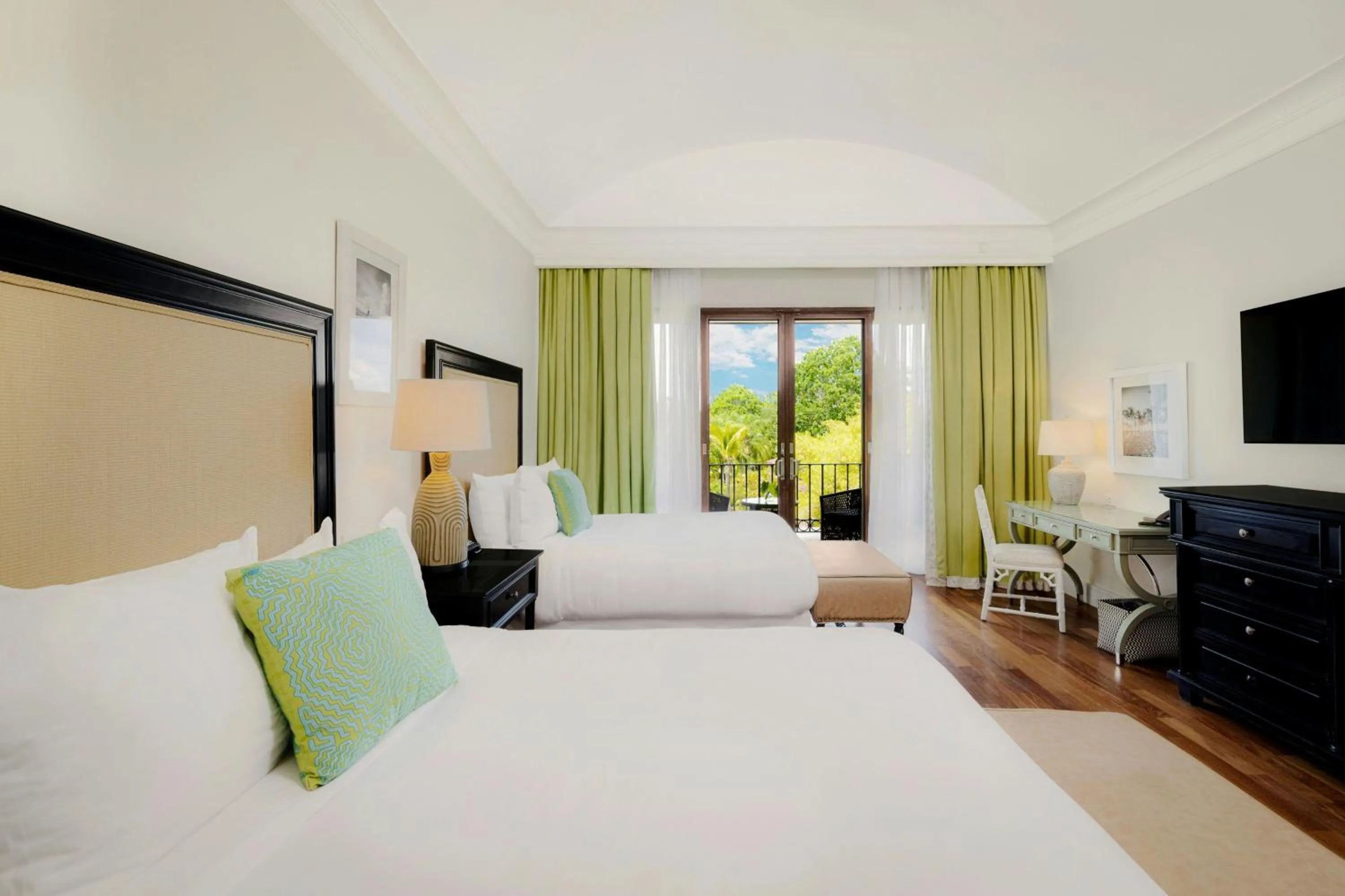 Swimming pool, Bed in The Buenaventura Golf & Beach Resort, Autograph Collection