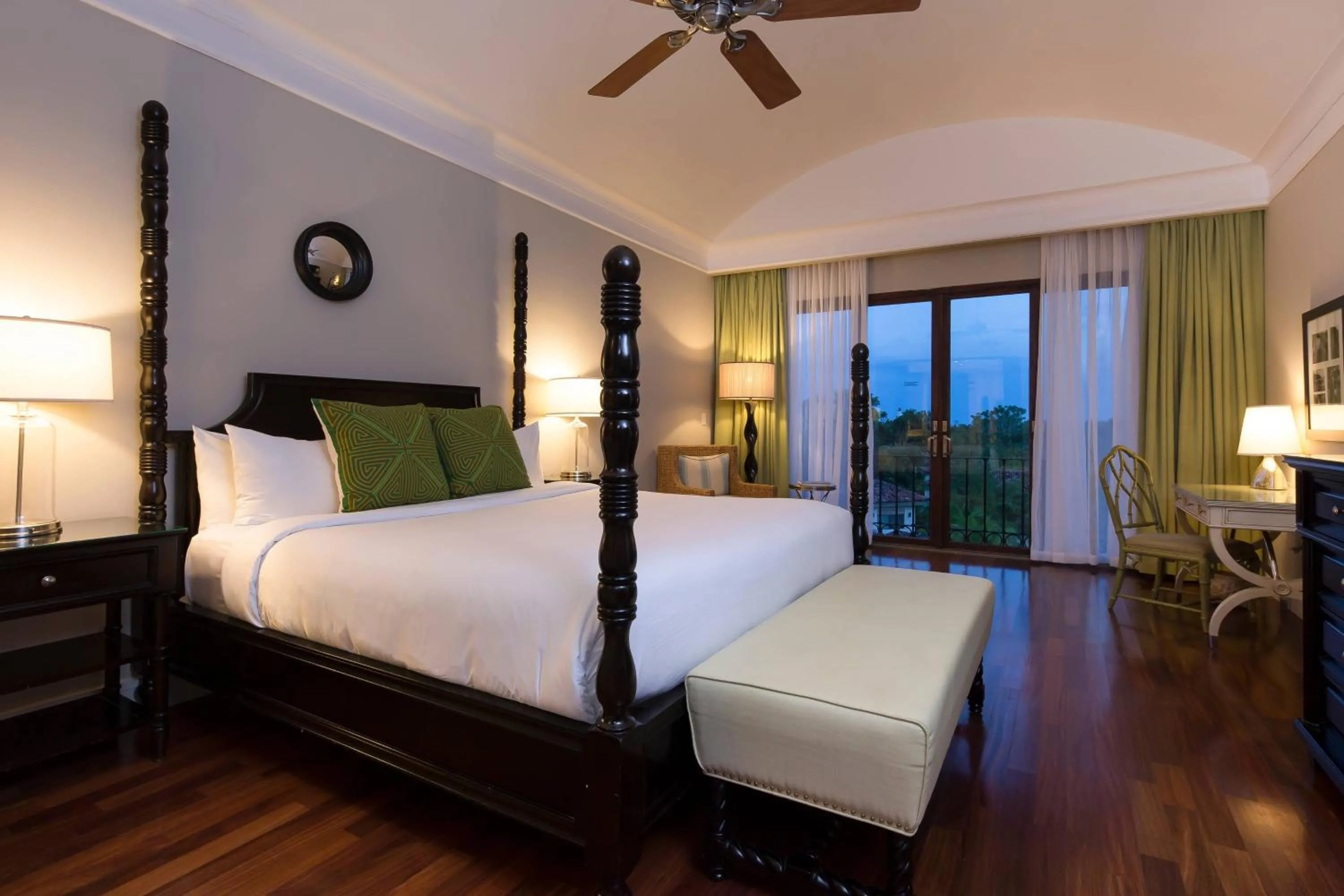Swimming pool, Bed in The Buenaventura Golf & Beach Resort, Autograph Collection