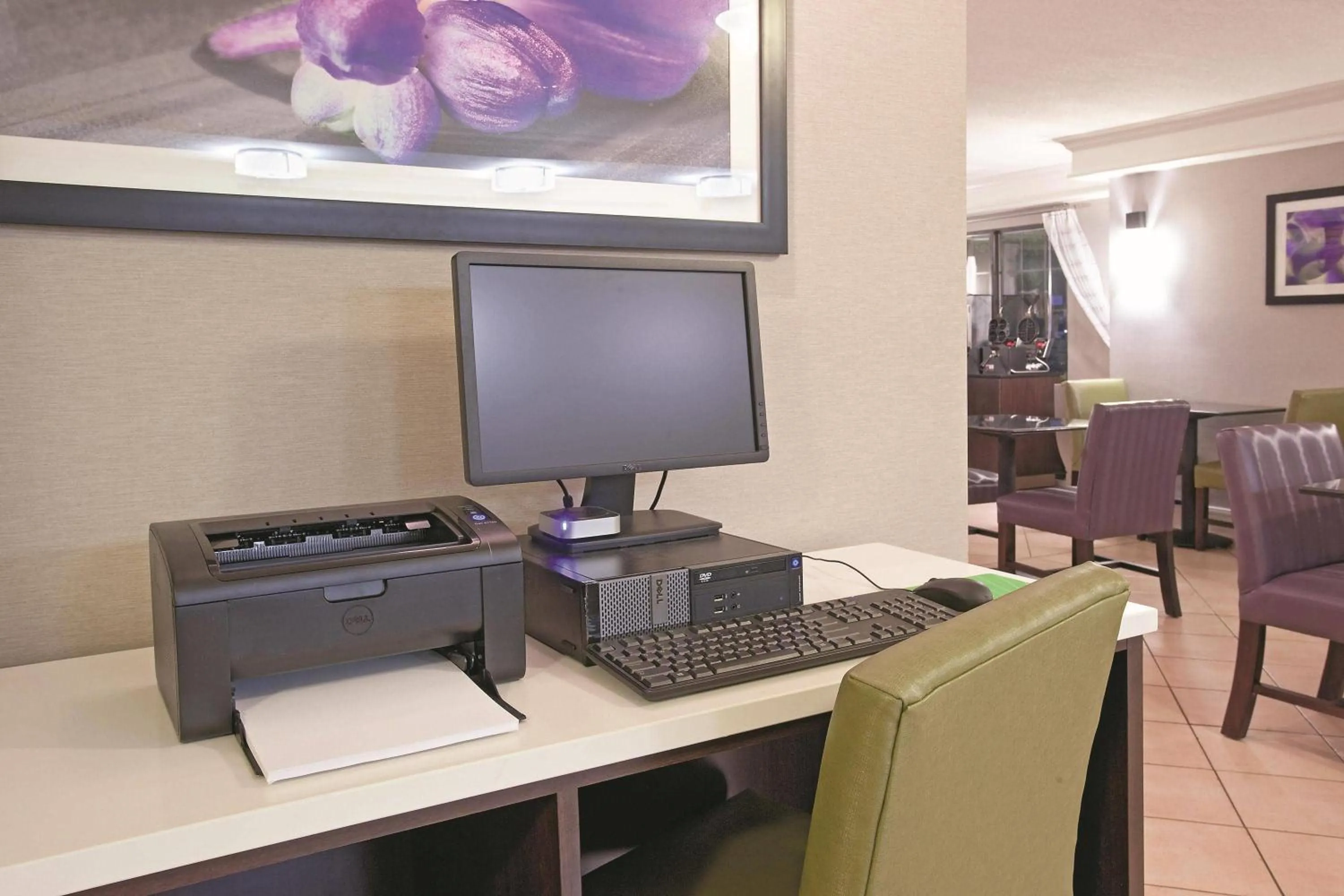 Business facilities in La Quinta Inn by Wyndham Salt Lake City Midvale
