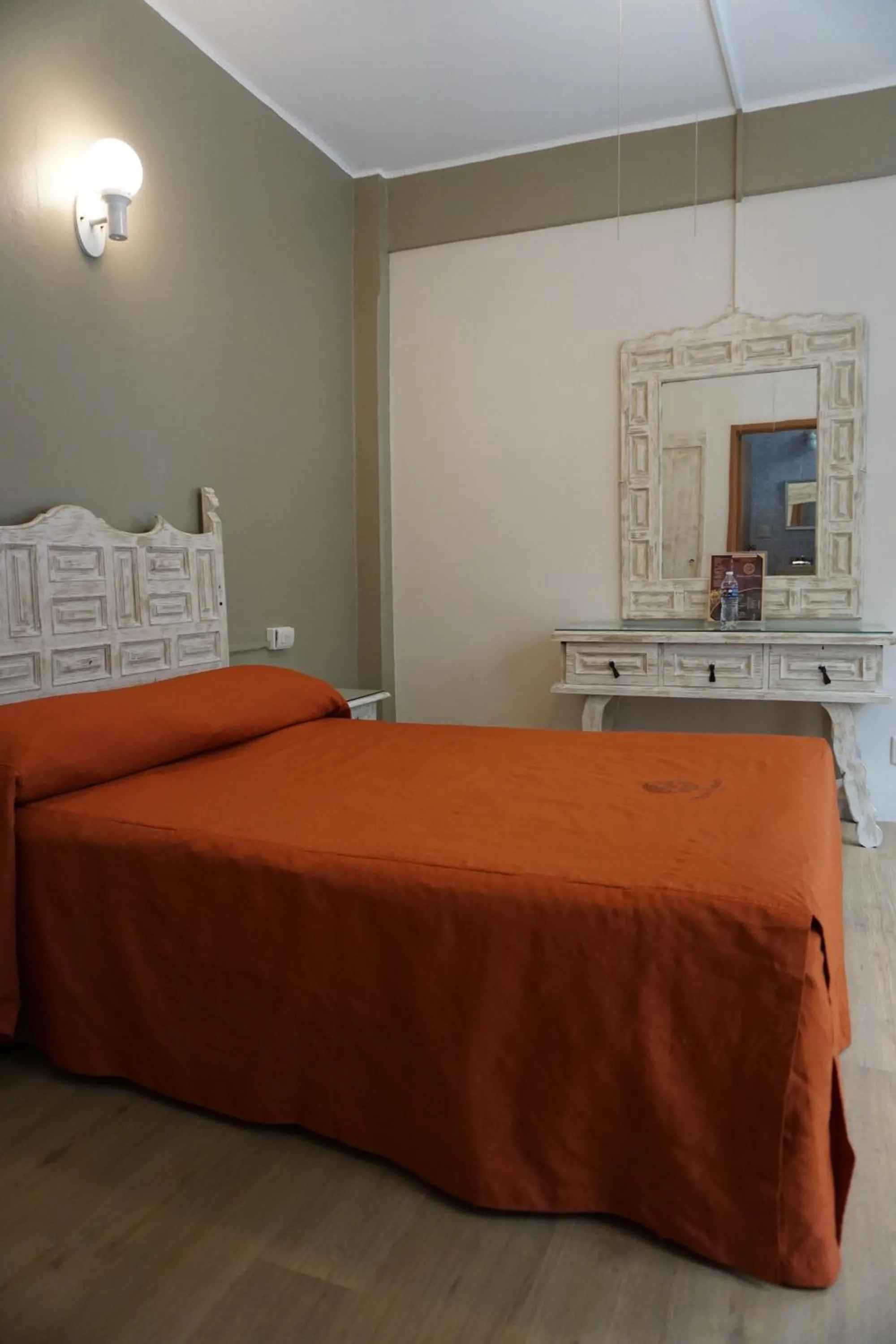 Bed in Hotel Palacio