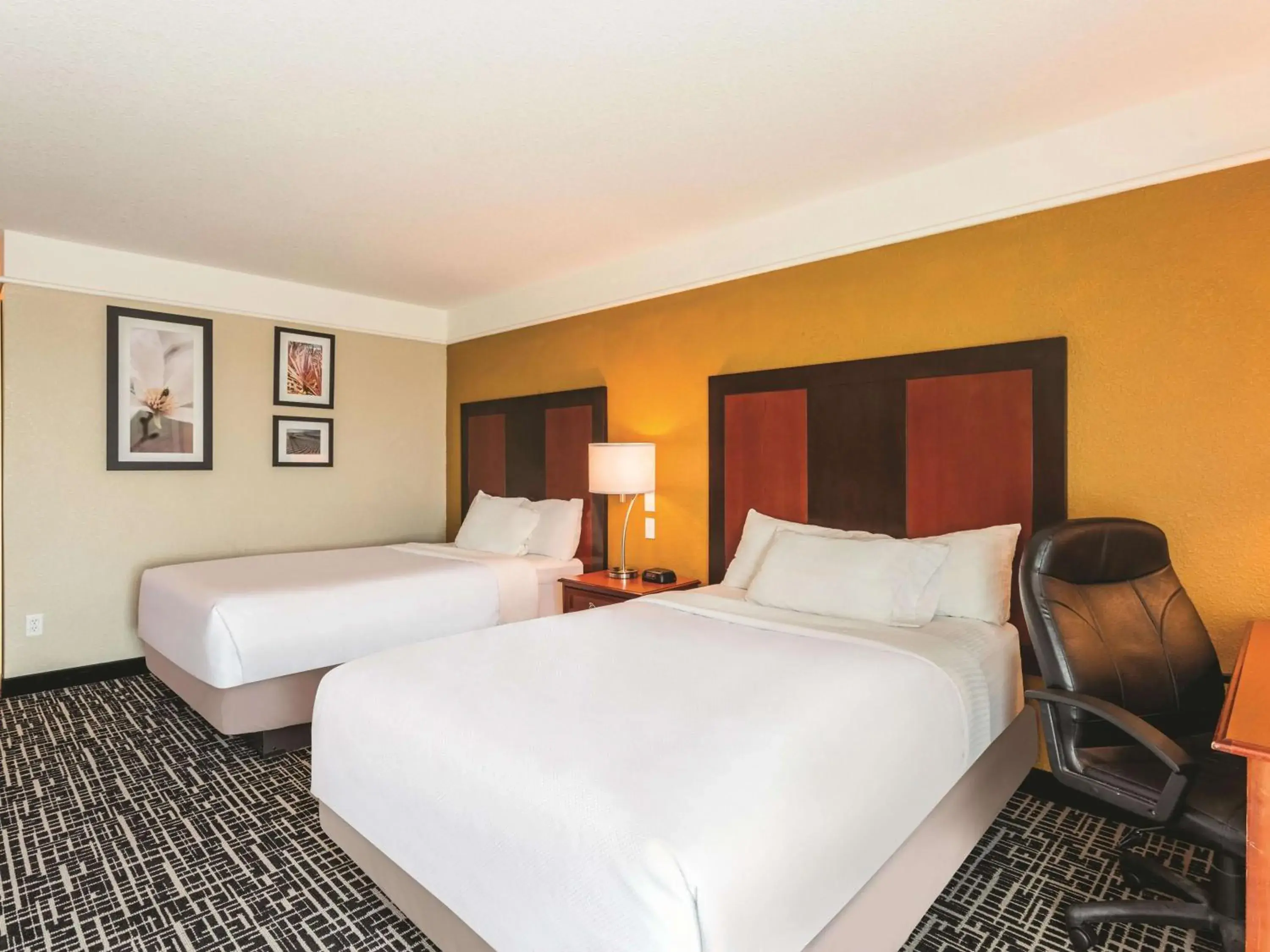 Photo of the whole room, Bed in La Quinta by Wyndham Deming Photo of the whole room, Bed in La Quinta by Wyndham Deming