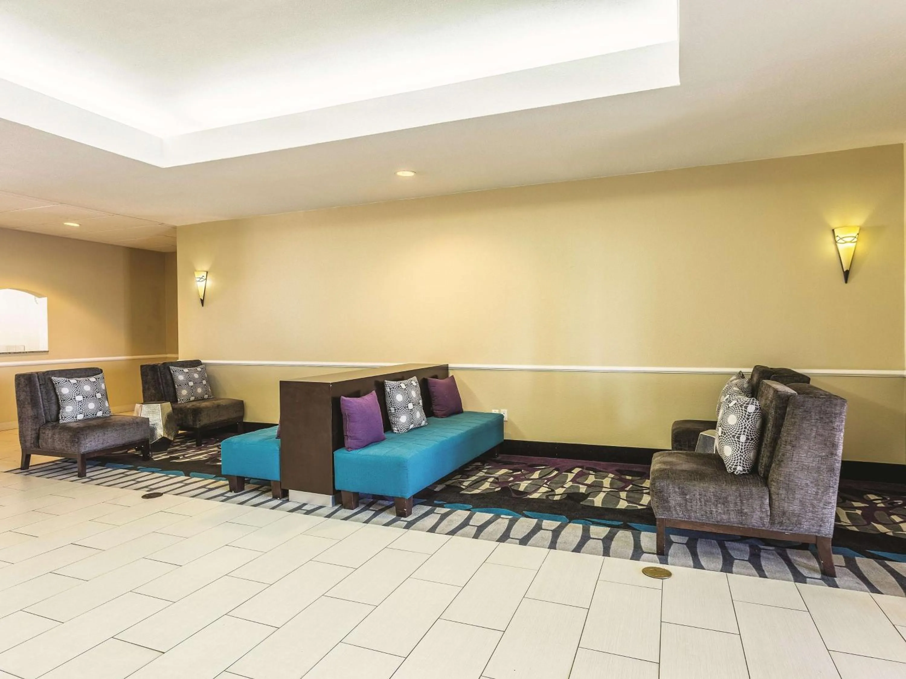 Lobby or reception in La Quinta by Wyndham Deming