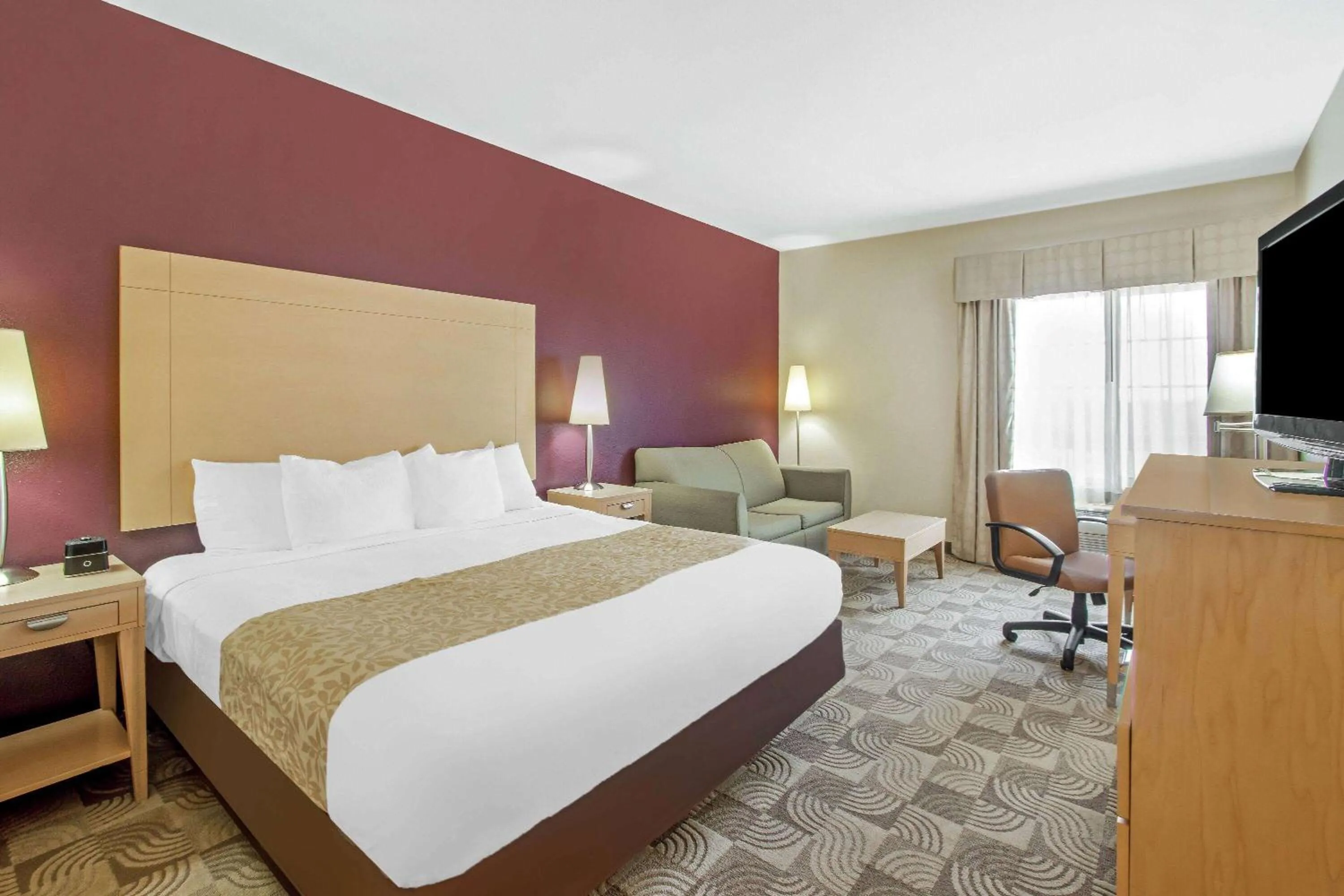 Photo of the whole room in La Quinta by Wyndham Tucumcari