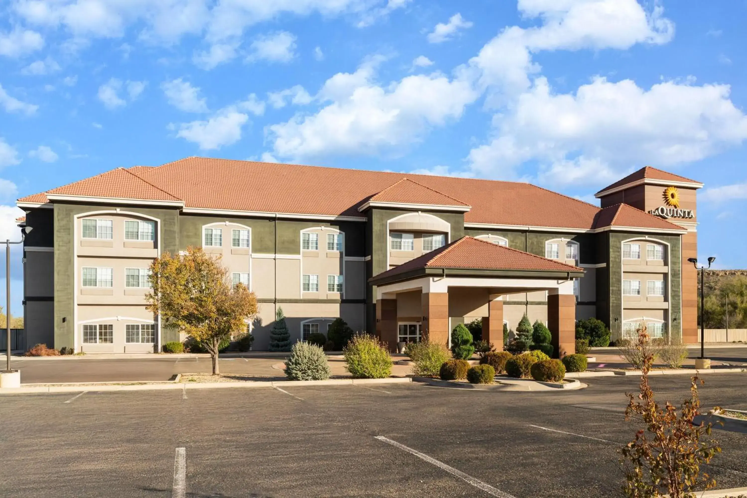 Property building in La Quinta by Wyndham Tucumcari Property building in La Quinta by Wyndham Tucumcari