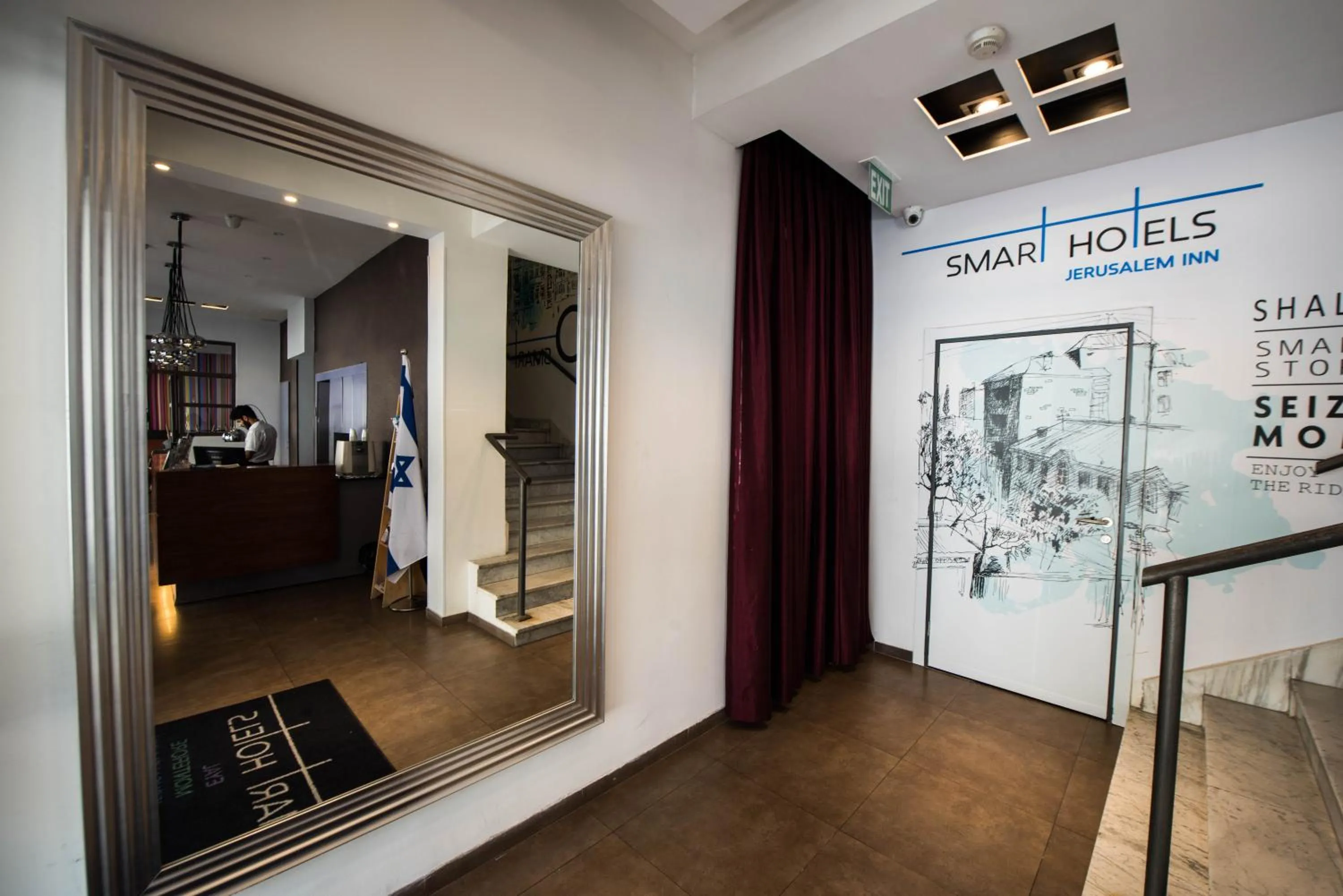 Text overlay in Jerusalem Inn by Smart Hotels