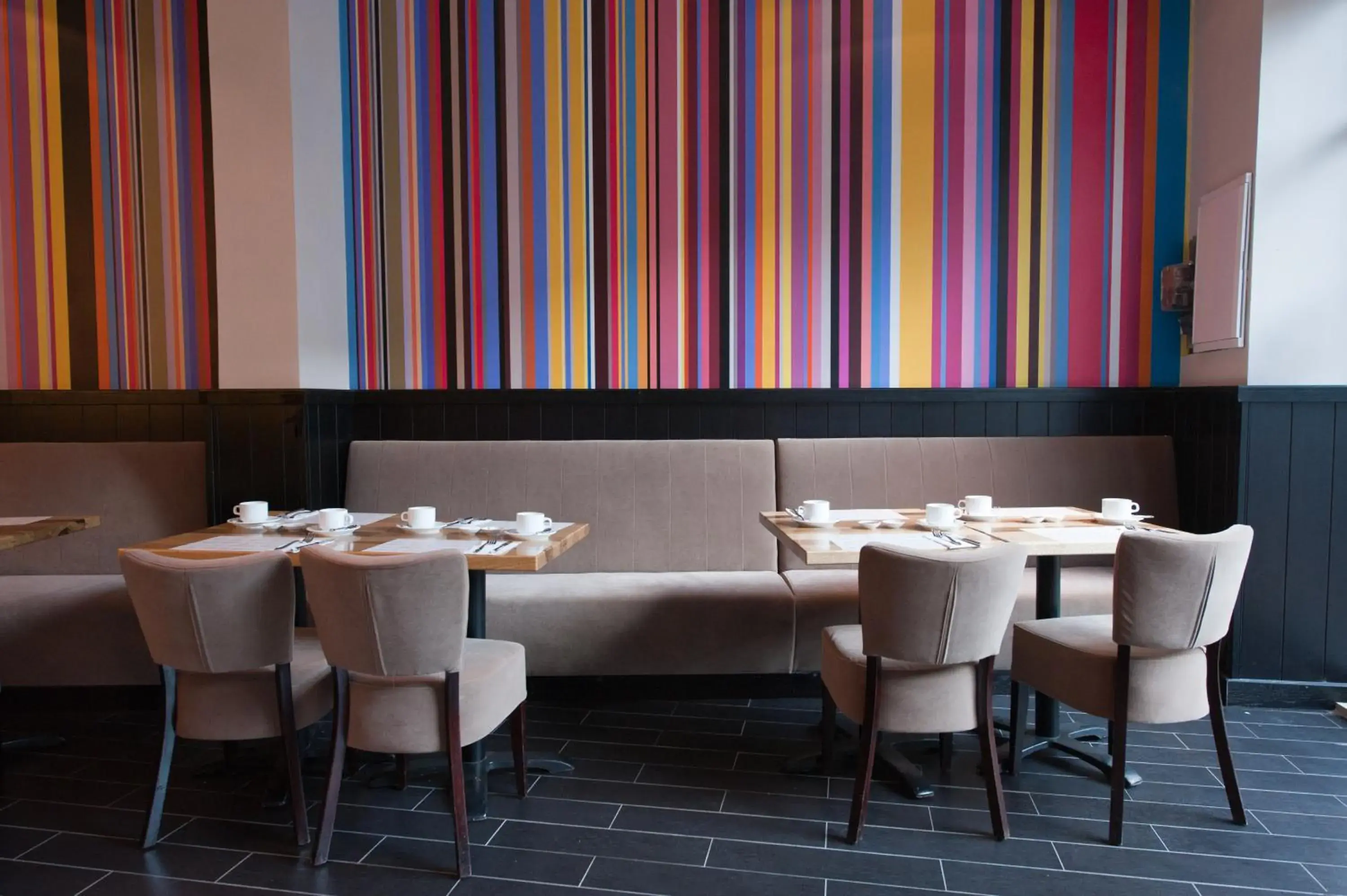 Lounge or bar in Jerusalem Inn by Smart Hotels Lounge or bar in Jerusalem Inn by Smart Hotels
