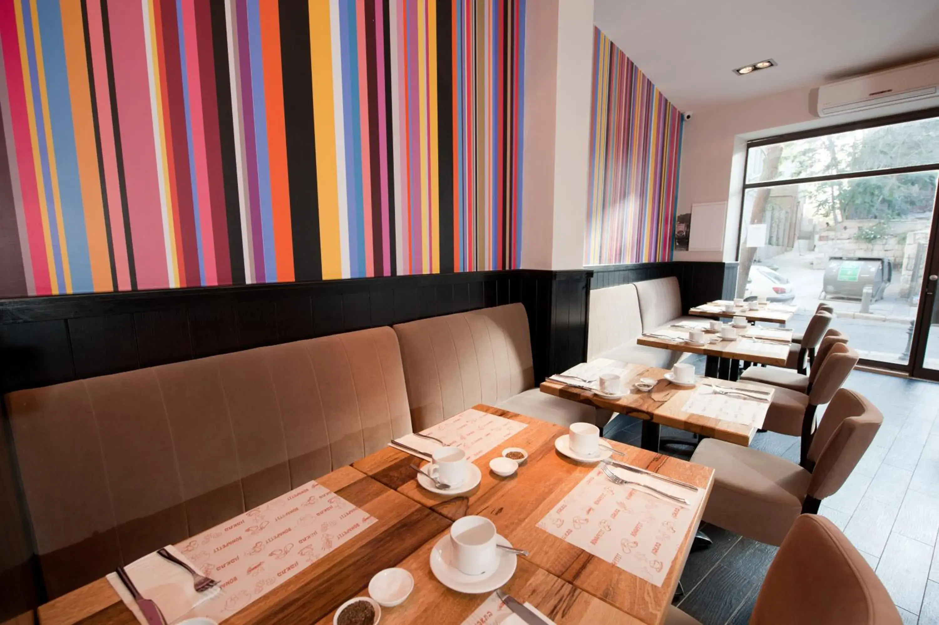 Restaurant/places to eat in Jerusalem Inn by Smart Hotels Restaurant/places to eat in Jerusalem Inn by Smart Hotels