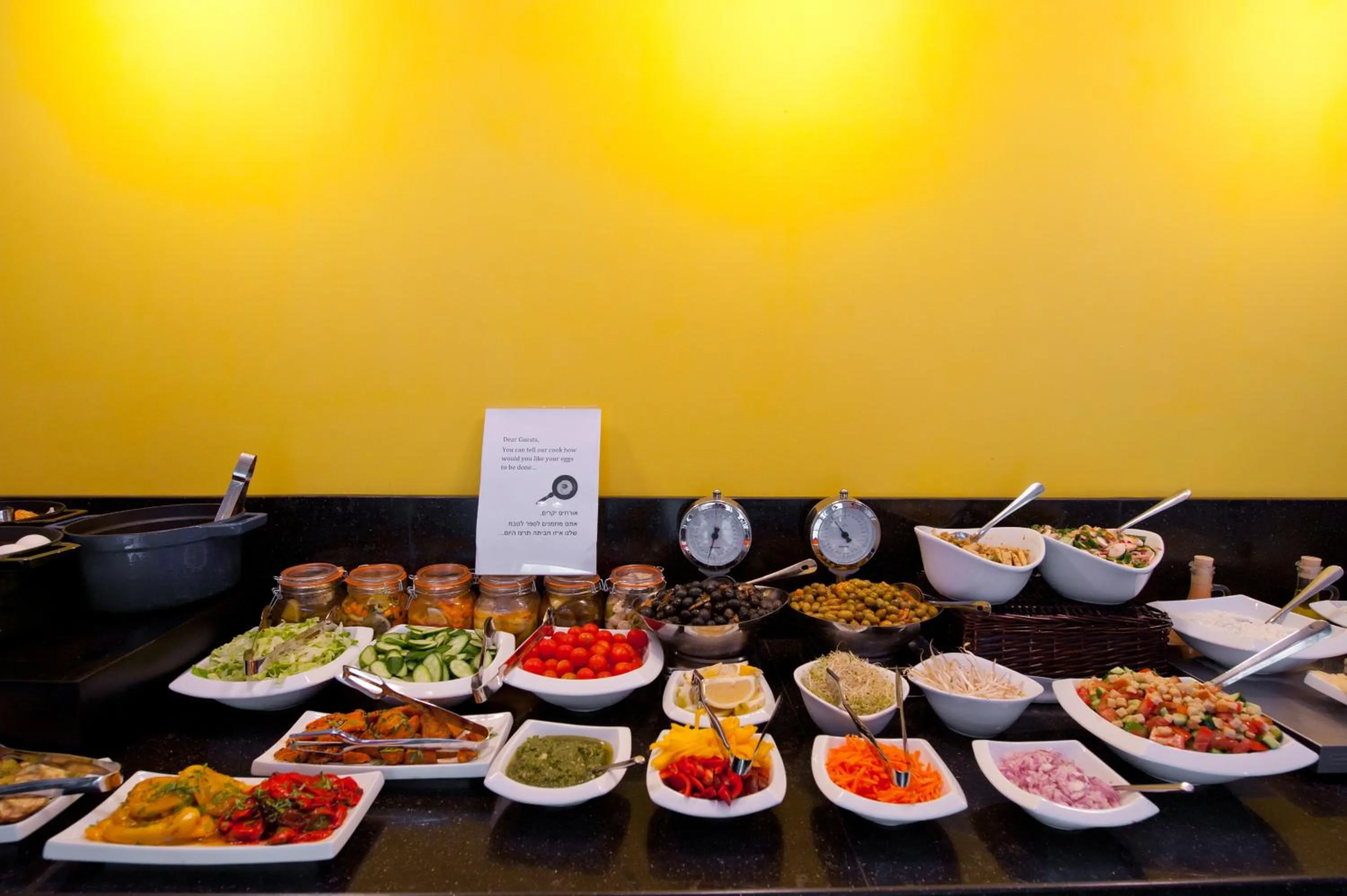 Restaurant/places to eat in Jerusalem Inn by Smart Hotels