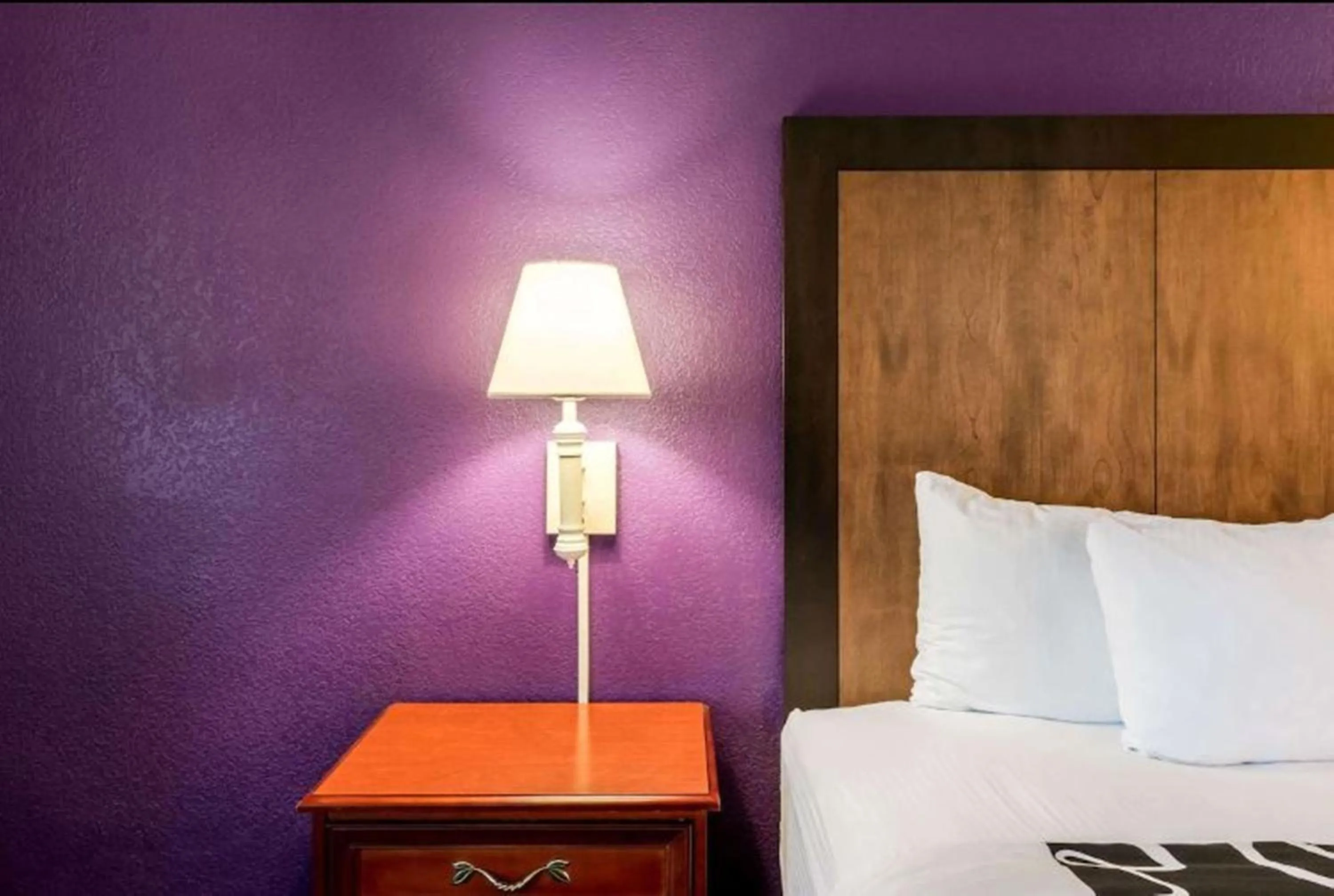 Bed in La Quinta by Wyndham Roswell