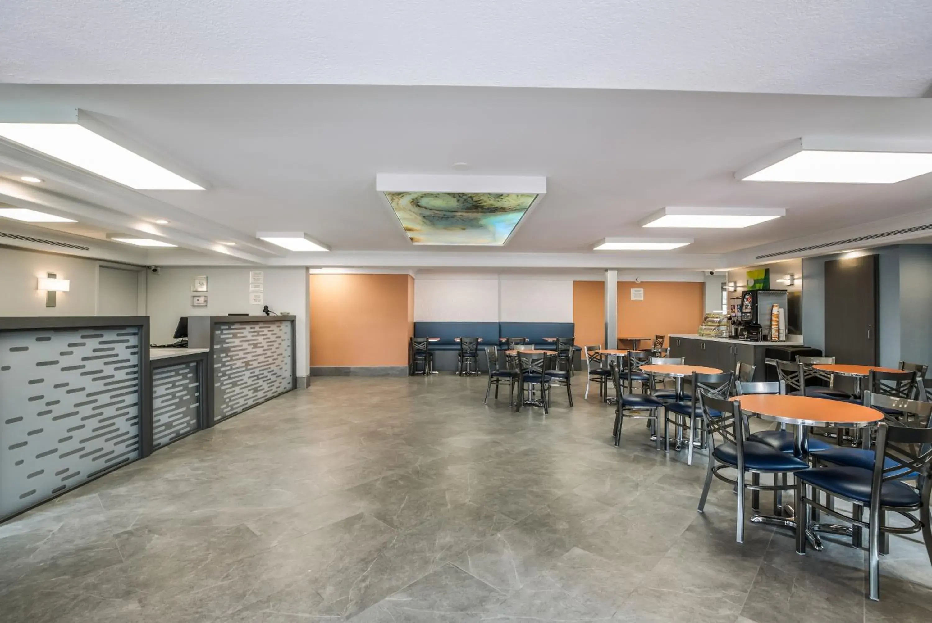 Continental breakfast in Quality Inn Continental breakfast in Quality Inn