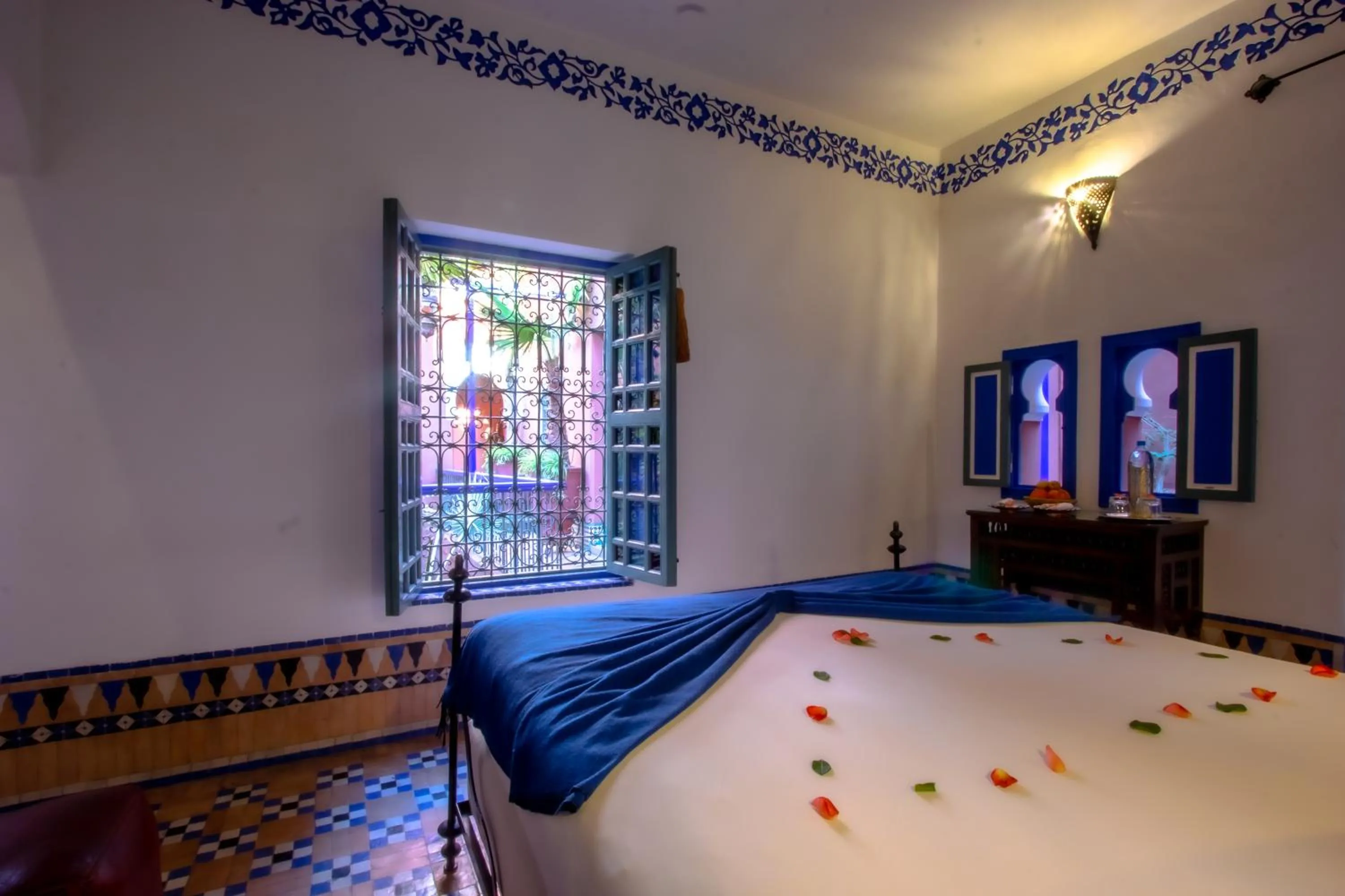 Bedroom, Bed in Riad Kaiss By Anika