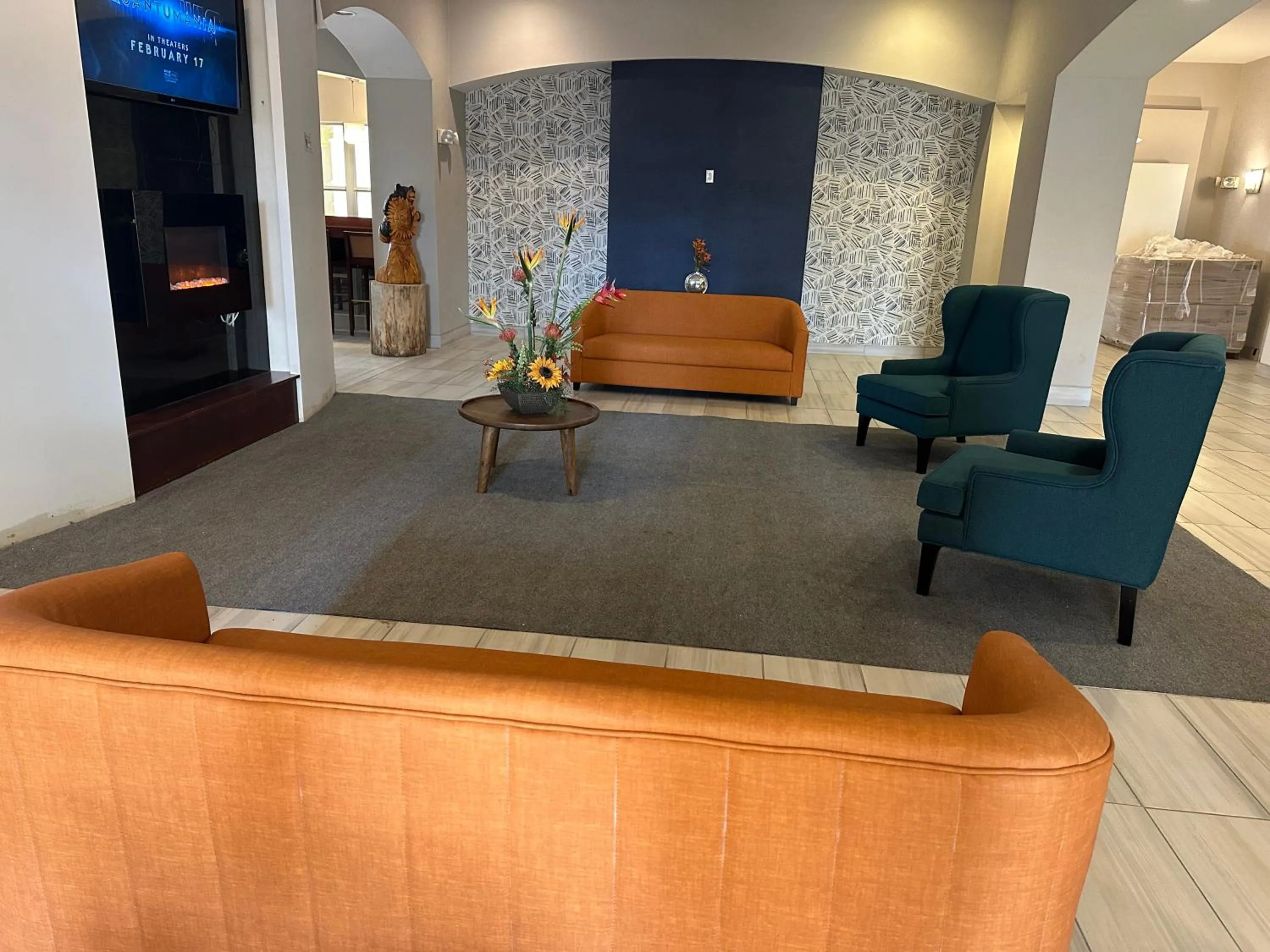 Lobby or reception in La Quinta Inn & Suites by Wyndham Albuquerque Midtown