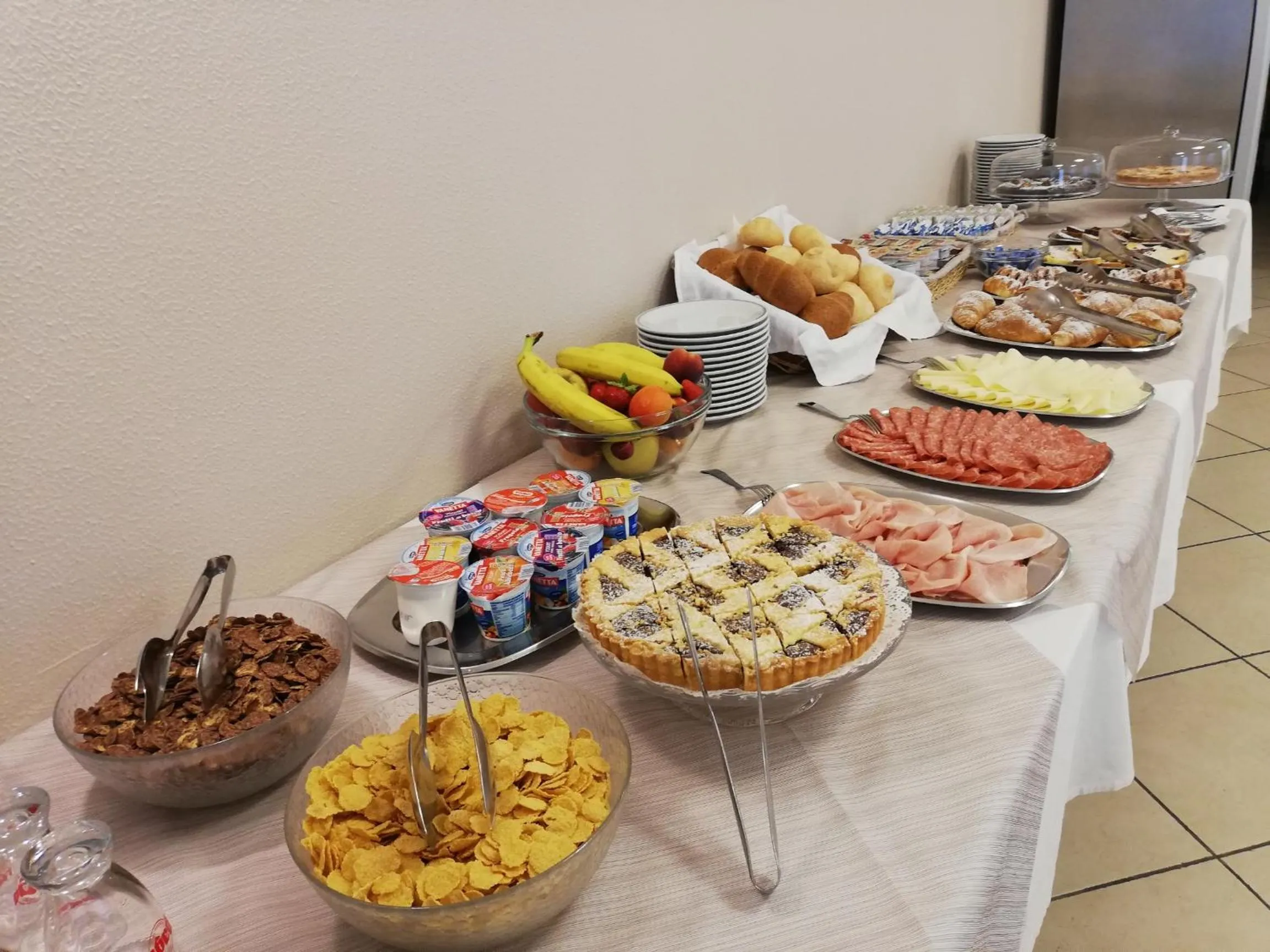 Buffet breakfast in Hotel La Bella Vita