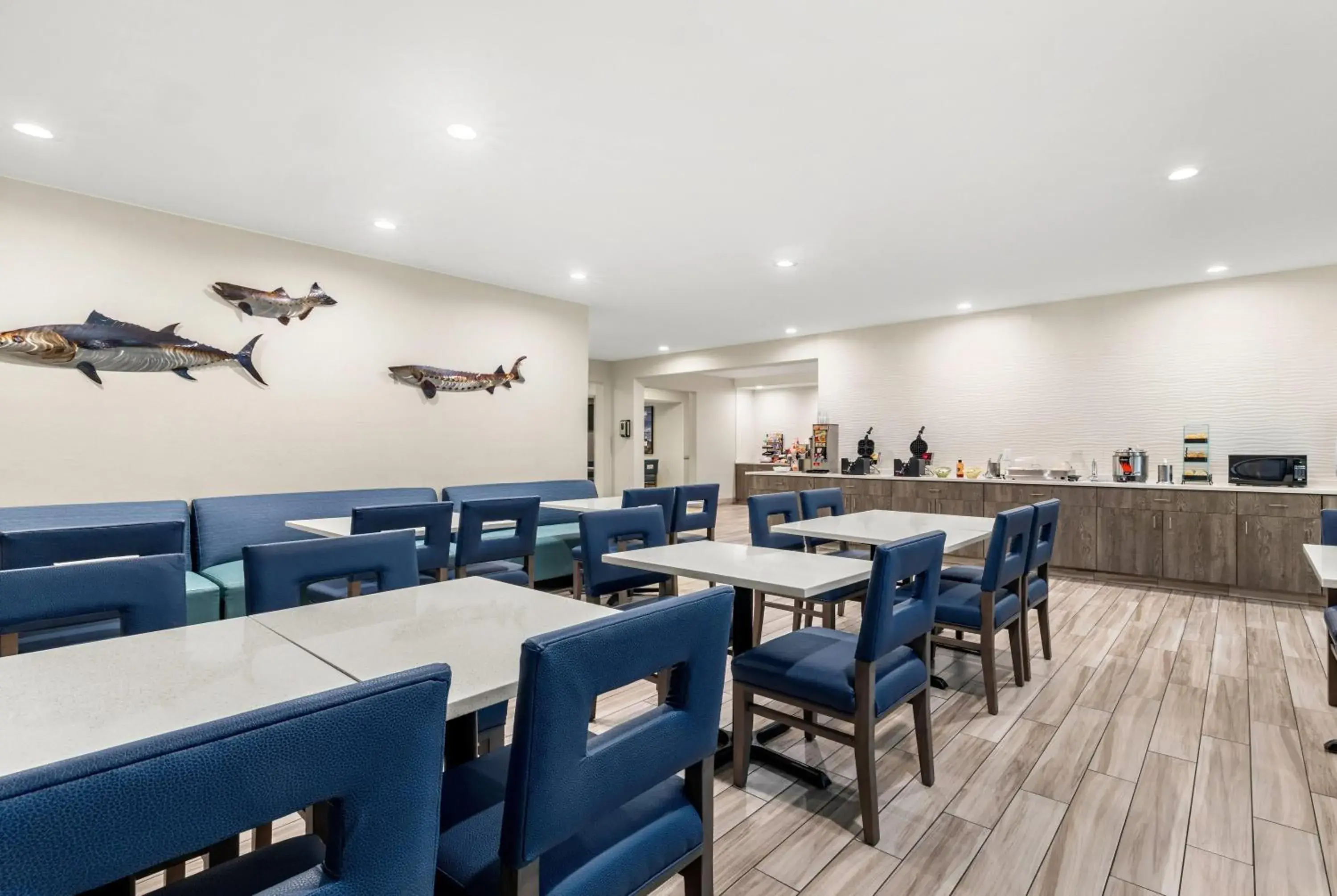 Breakfast in La Quinta by Wyndham Newport Breakfast in La Quinta by Wyndham Newport