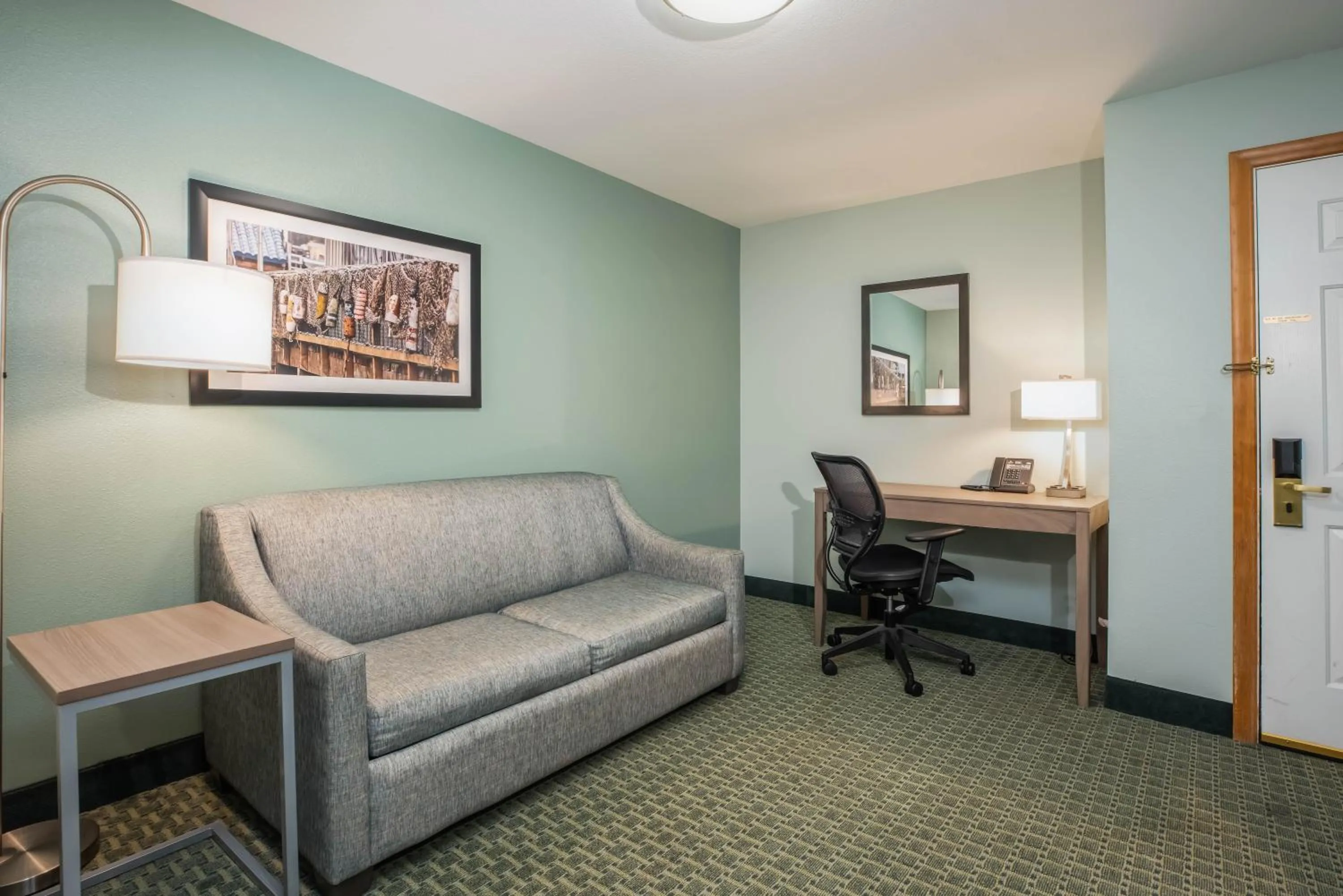 Seating area in La Quinta by Wyndham Newport