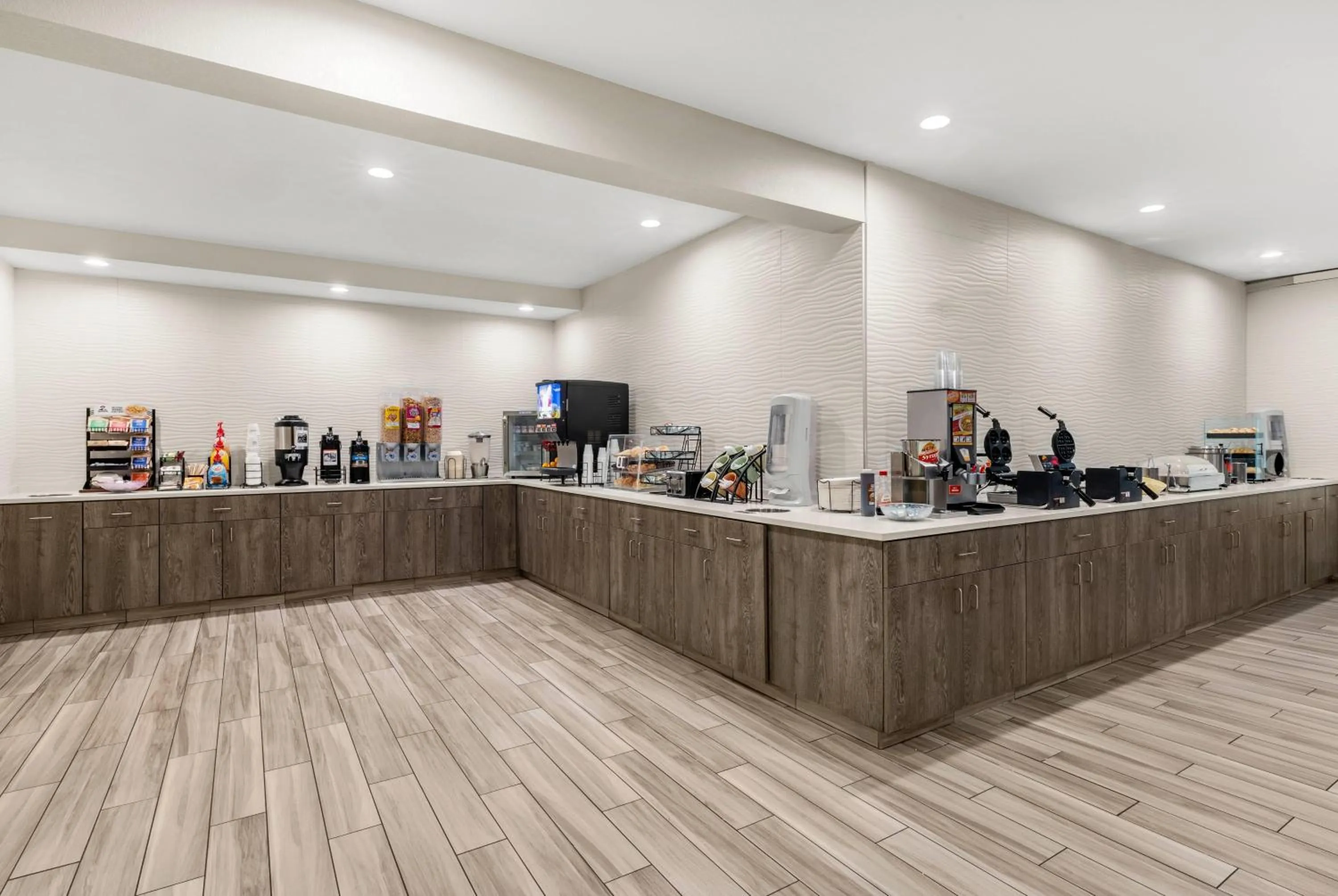 Breakfast in La Quinta by Wyndham Newport