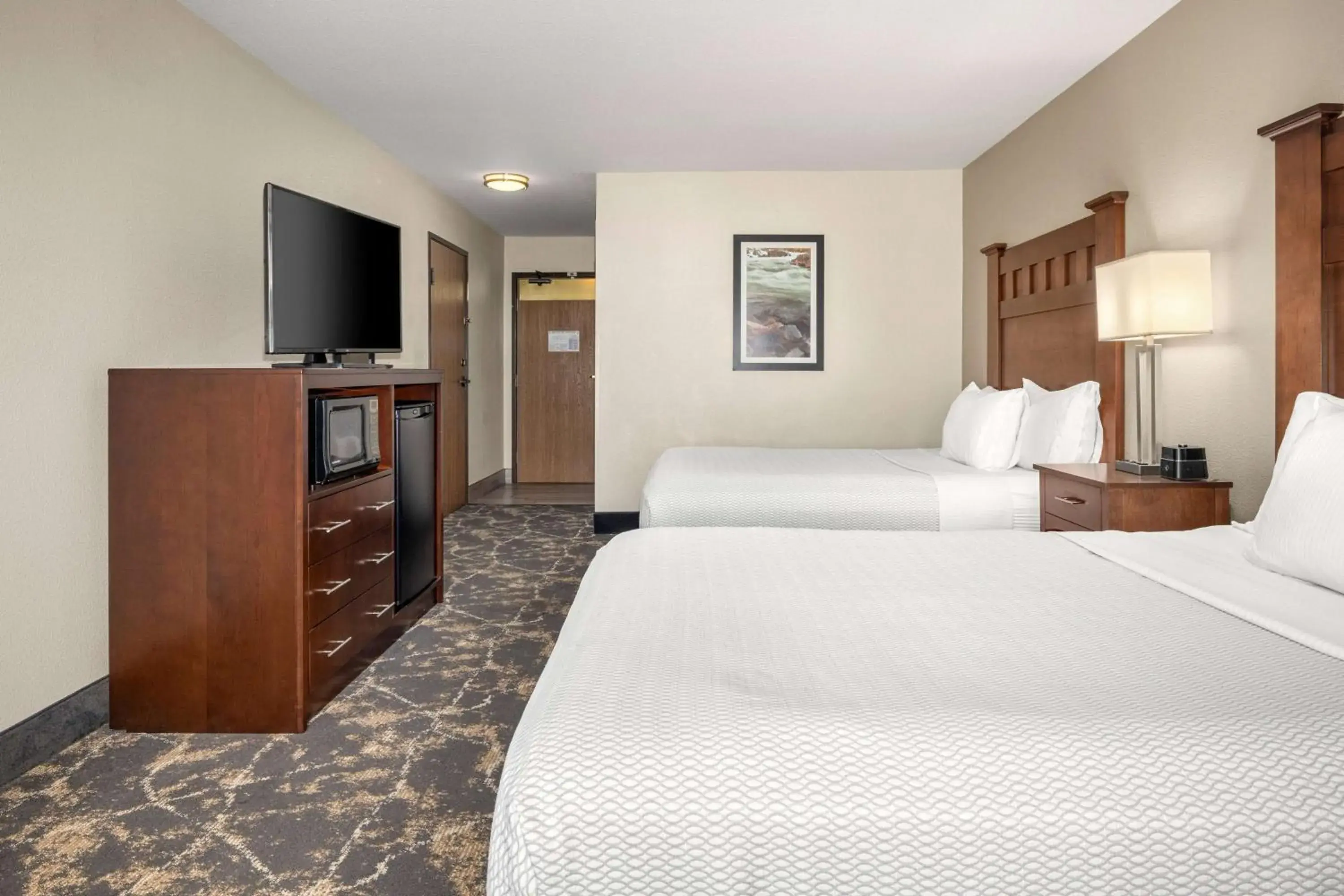 Queen Room with Two Queen Beds - Mobility Access/Non-Smoking in La Quinta by Wyndham Grants Pass Queen Room with Two Queen Beds - Mobility Access/Non-Smoking in La Quinta by Wyndham Grants Pass