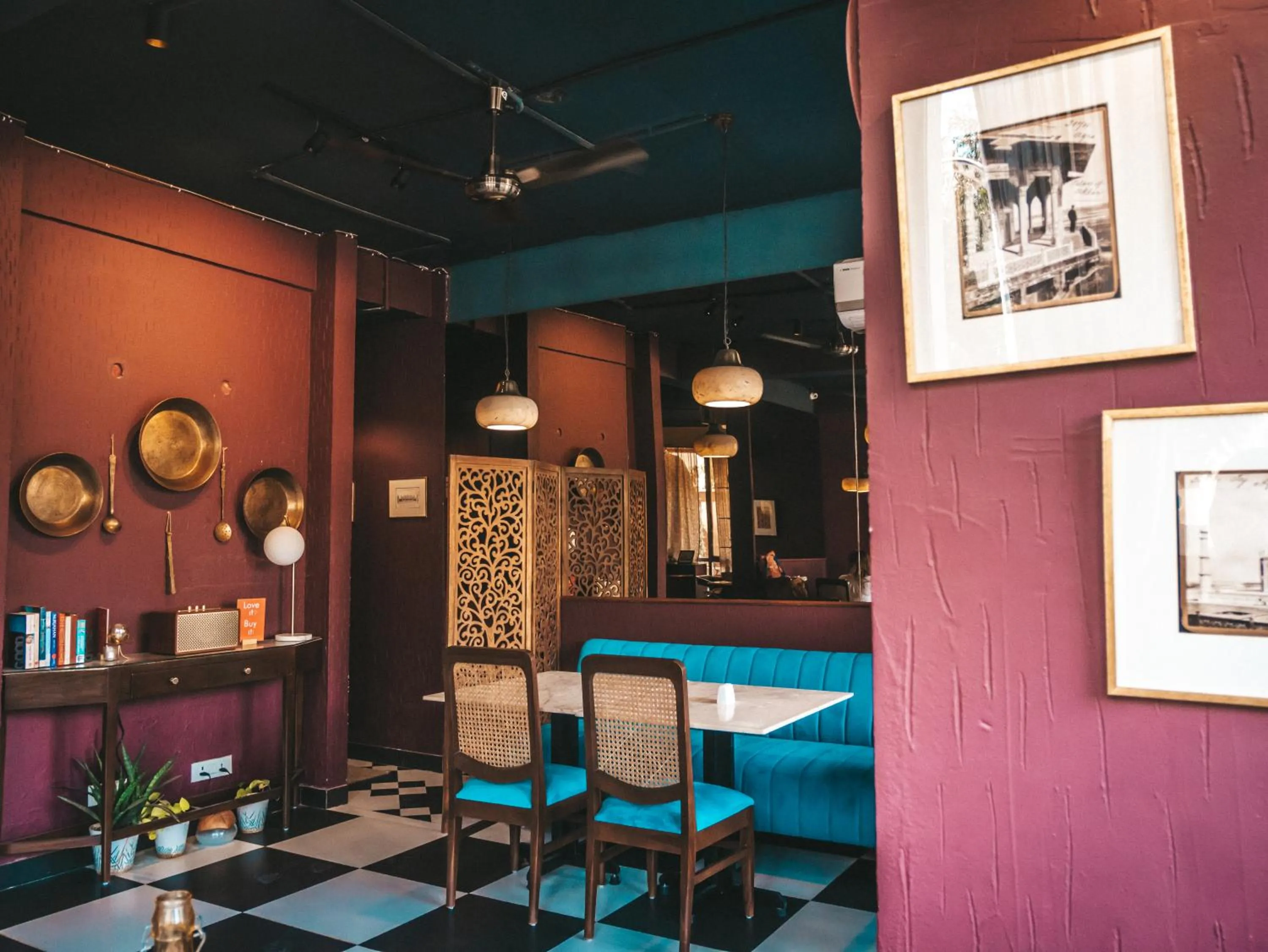 Restaurant/places to eat in Ekaa Villa near Taj Mahal