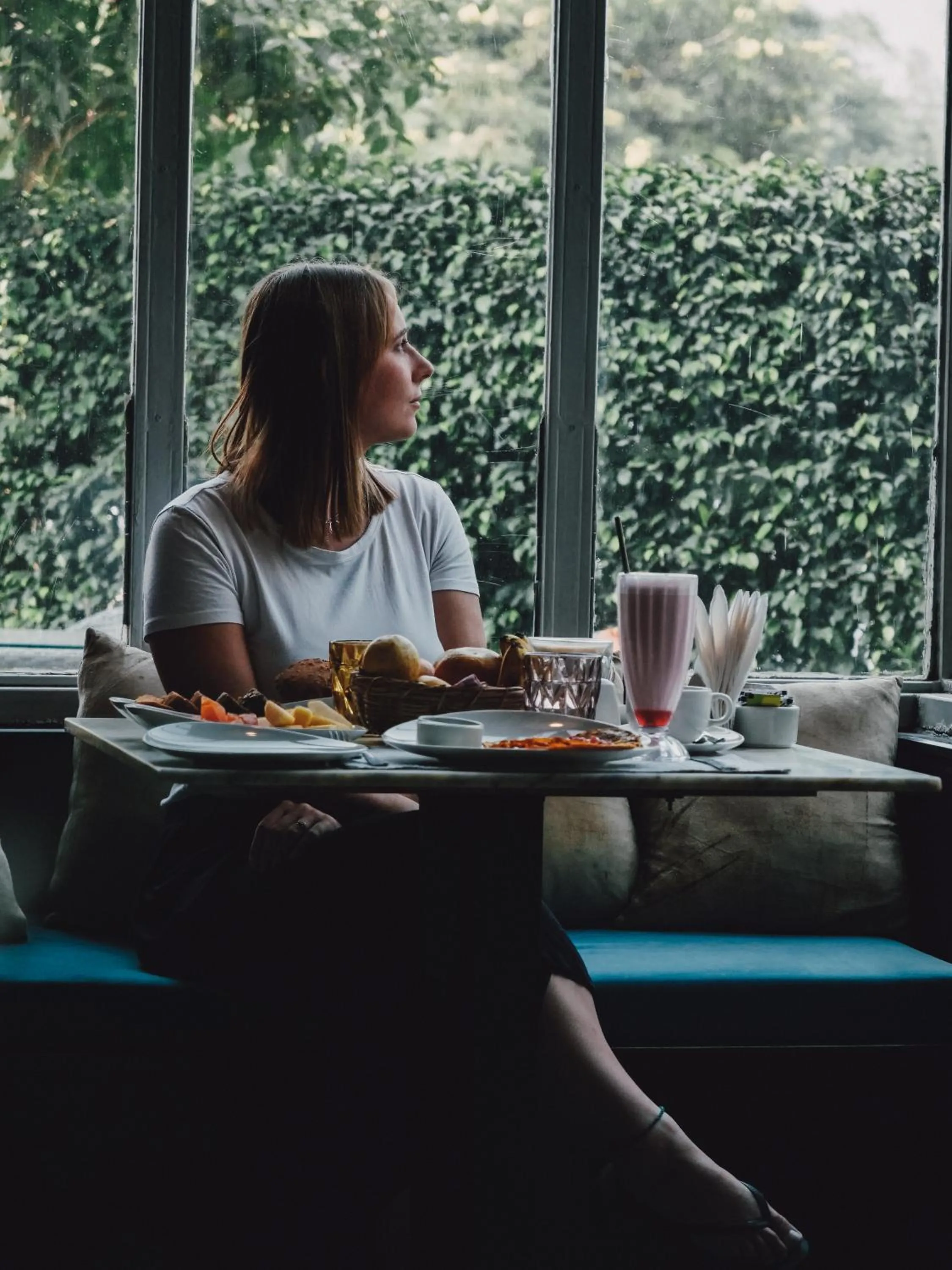 Restaurant/places to eat in Ekaa Villa near Taj Mahal