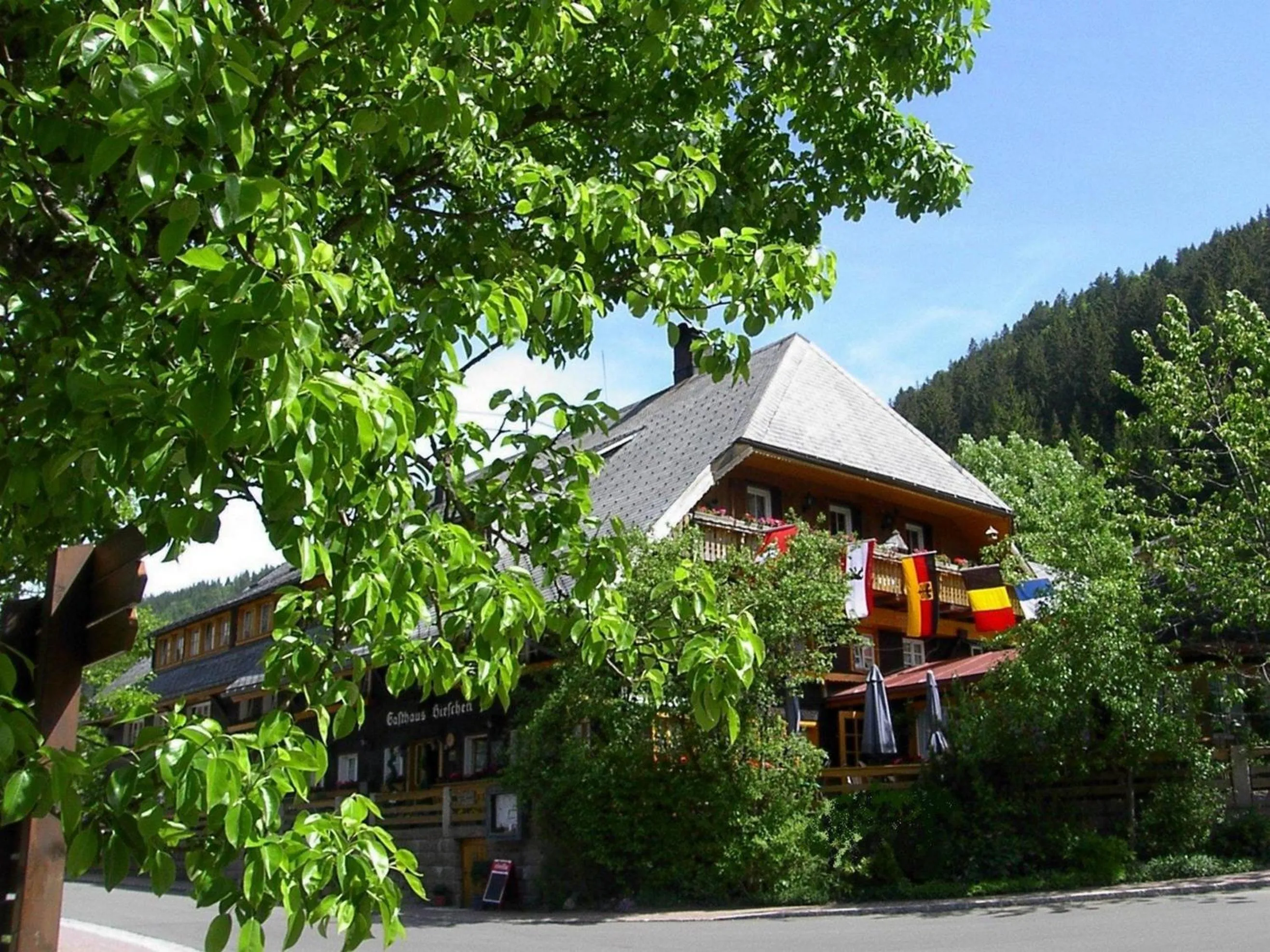 Facade/entrance in Hotel Hirschen