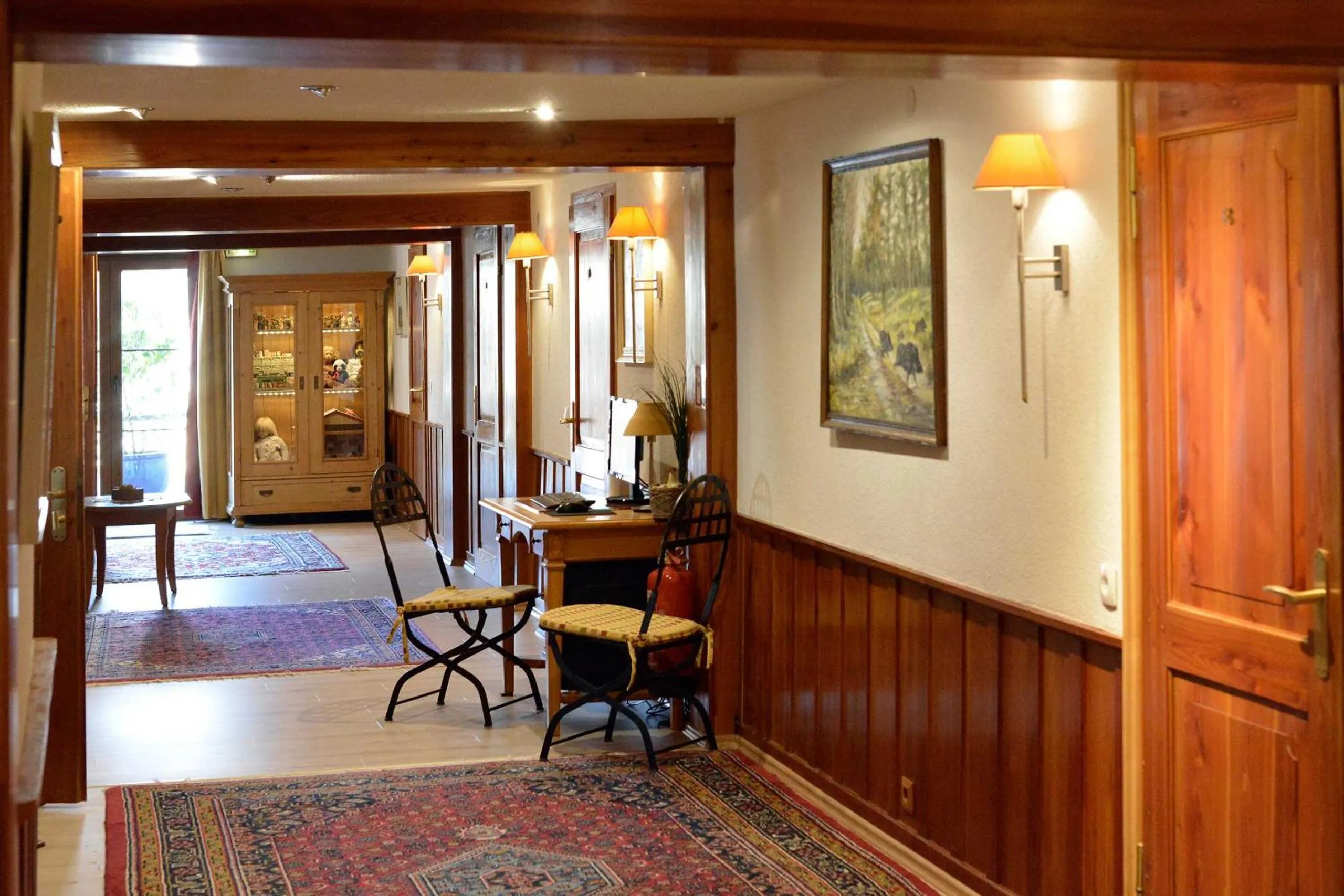 Guests in Hotel Hirschen