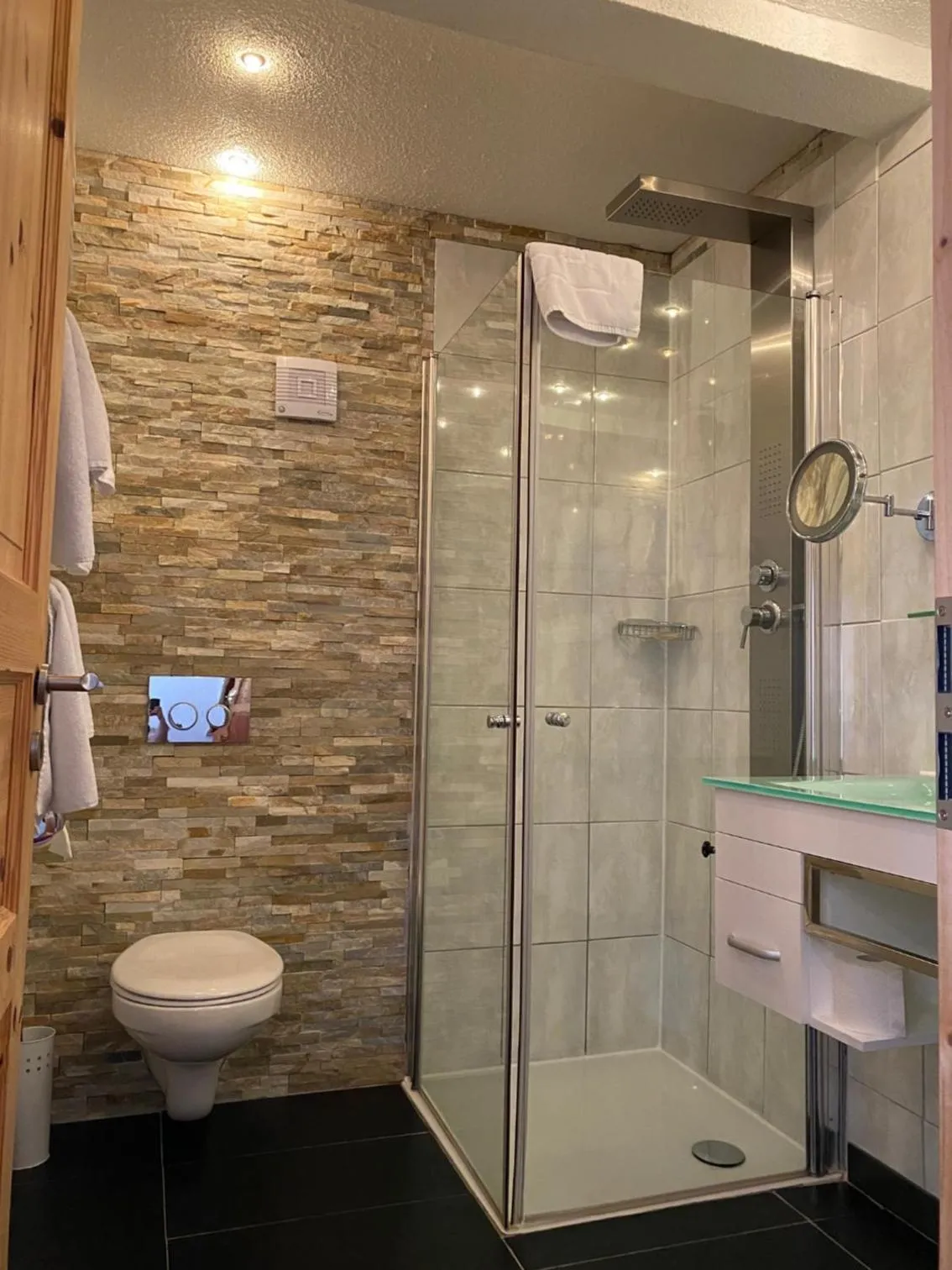 Bathroom in Hotel Hirschen