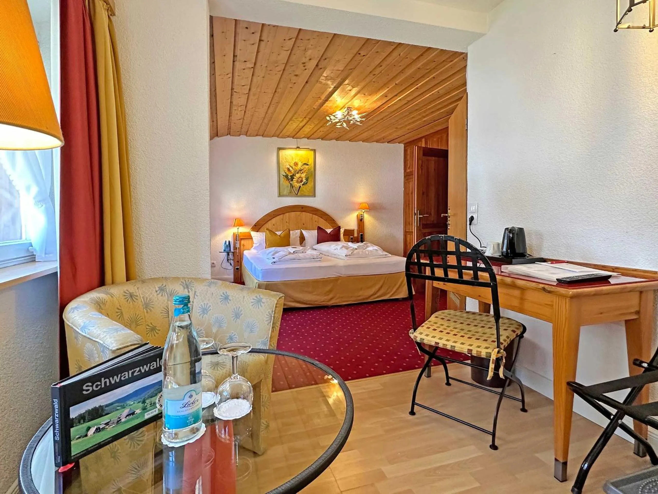 Seating area, Bed in Hotel Hirschen