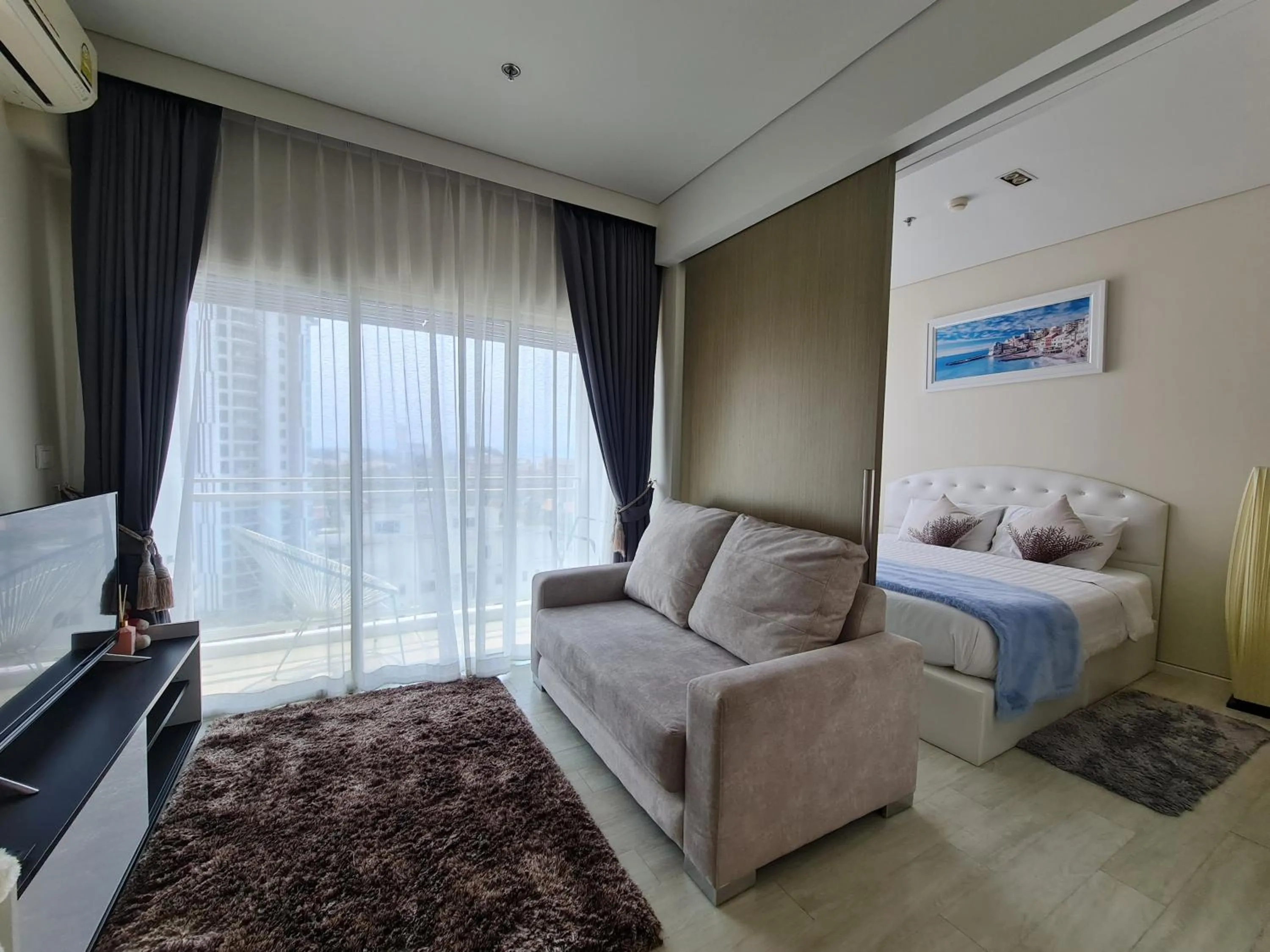 Bed in Veranda Residence pattaya By Sea