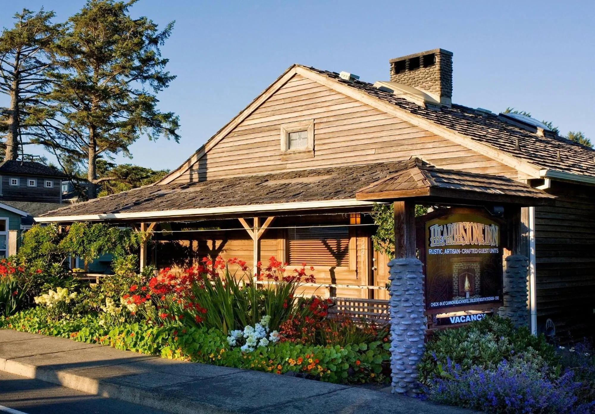 Property building in Cannon Beach Hotel Collection