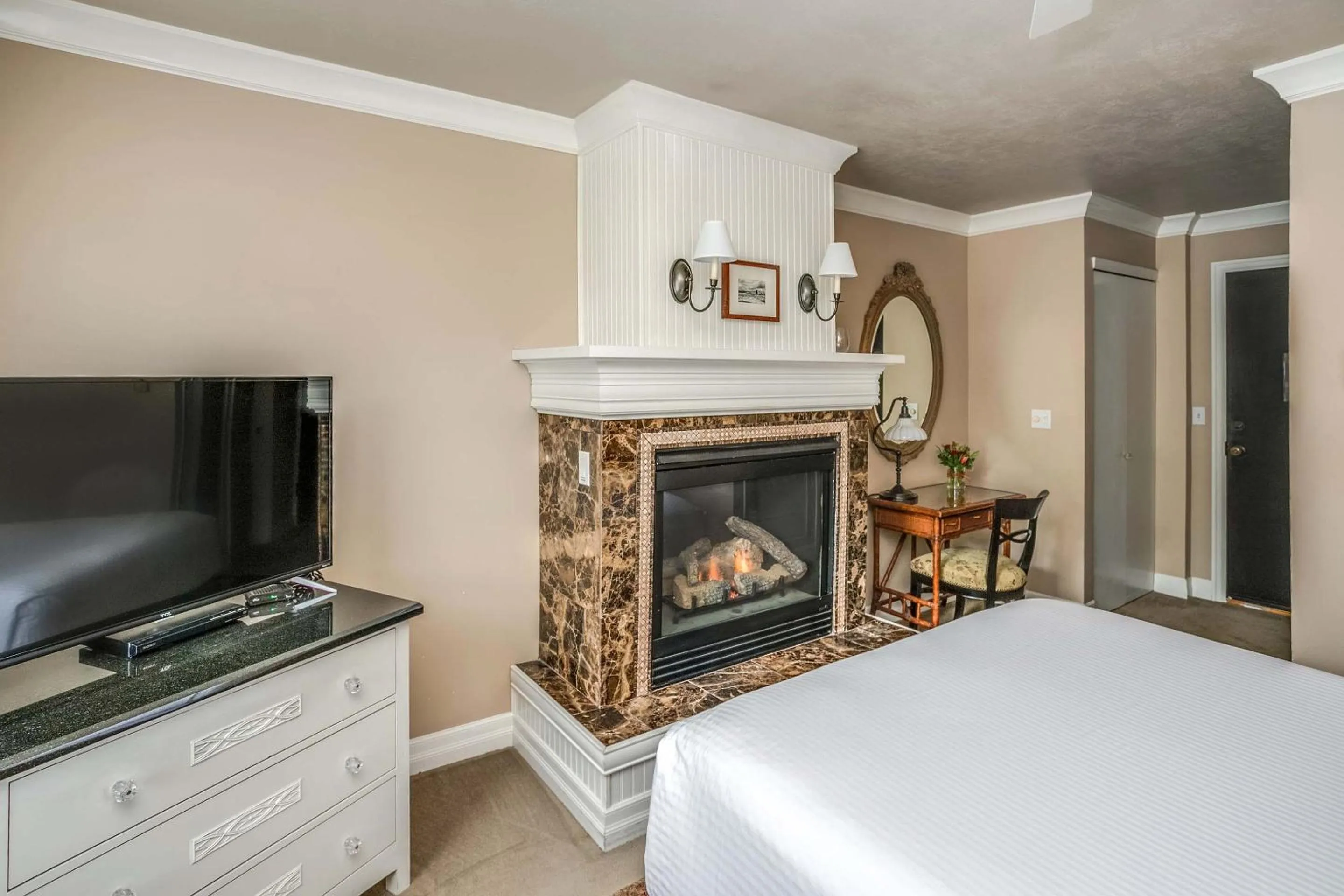 Bed in Cannon Beach Hotel Collection